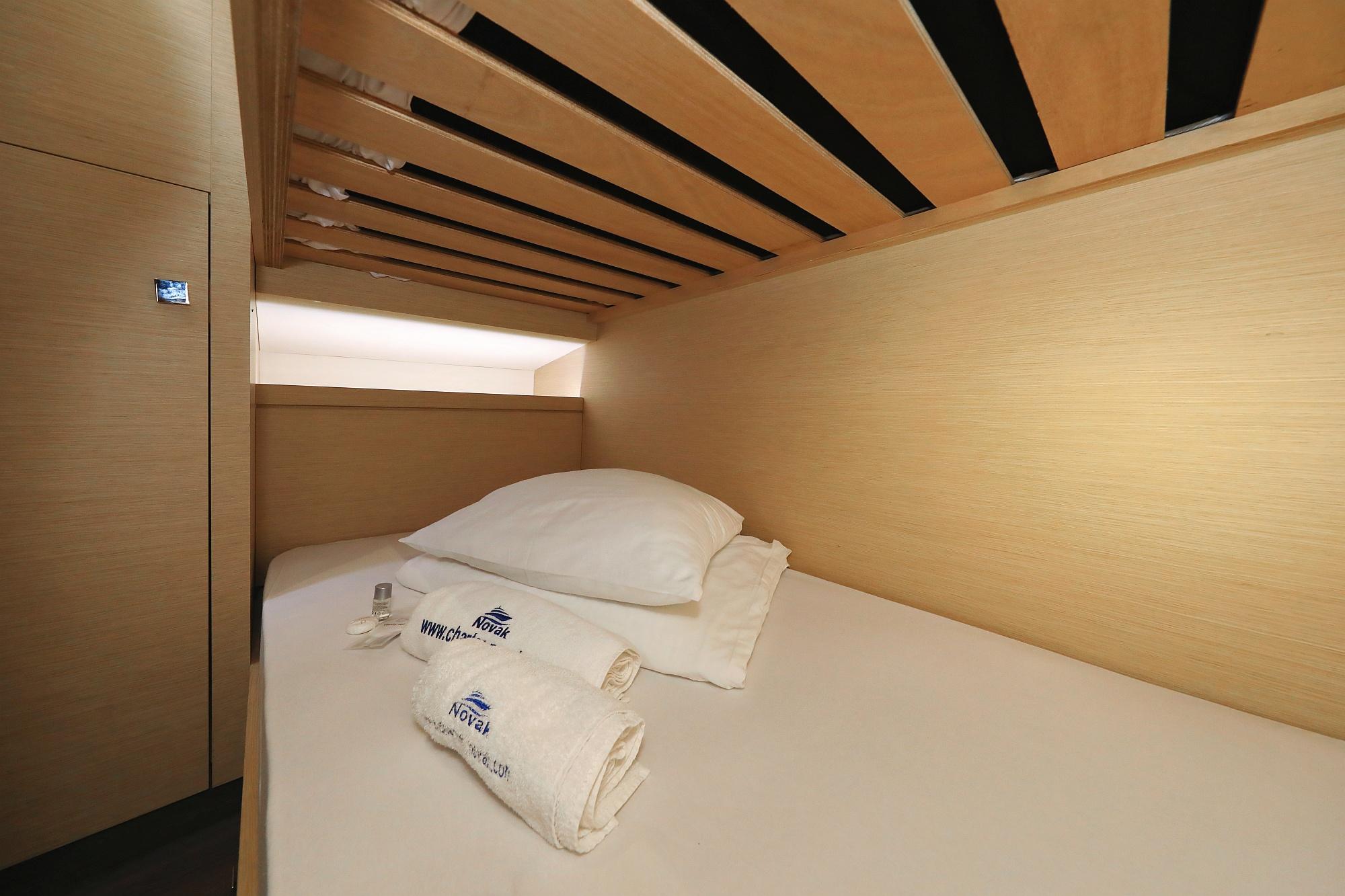 Fountaine Pajot Saona 47 Quintet - 5 + 1 cab., picture 16