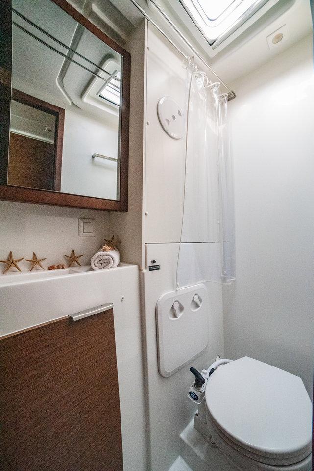 Lagoon 40 - 4 + 1 cab., picture 24