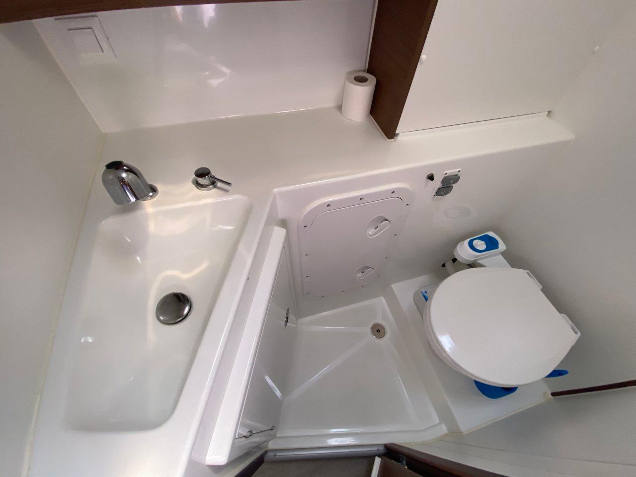 Lagoon 42 - 4 cab., picture 13