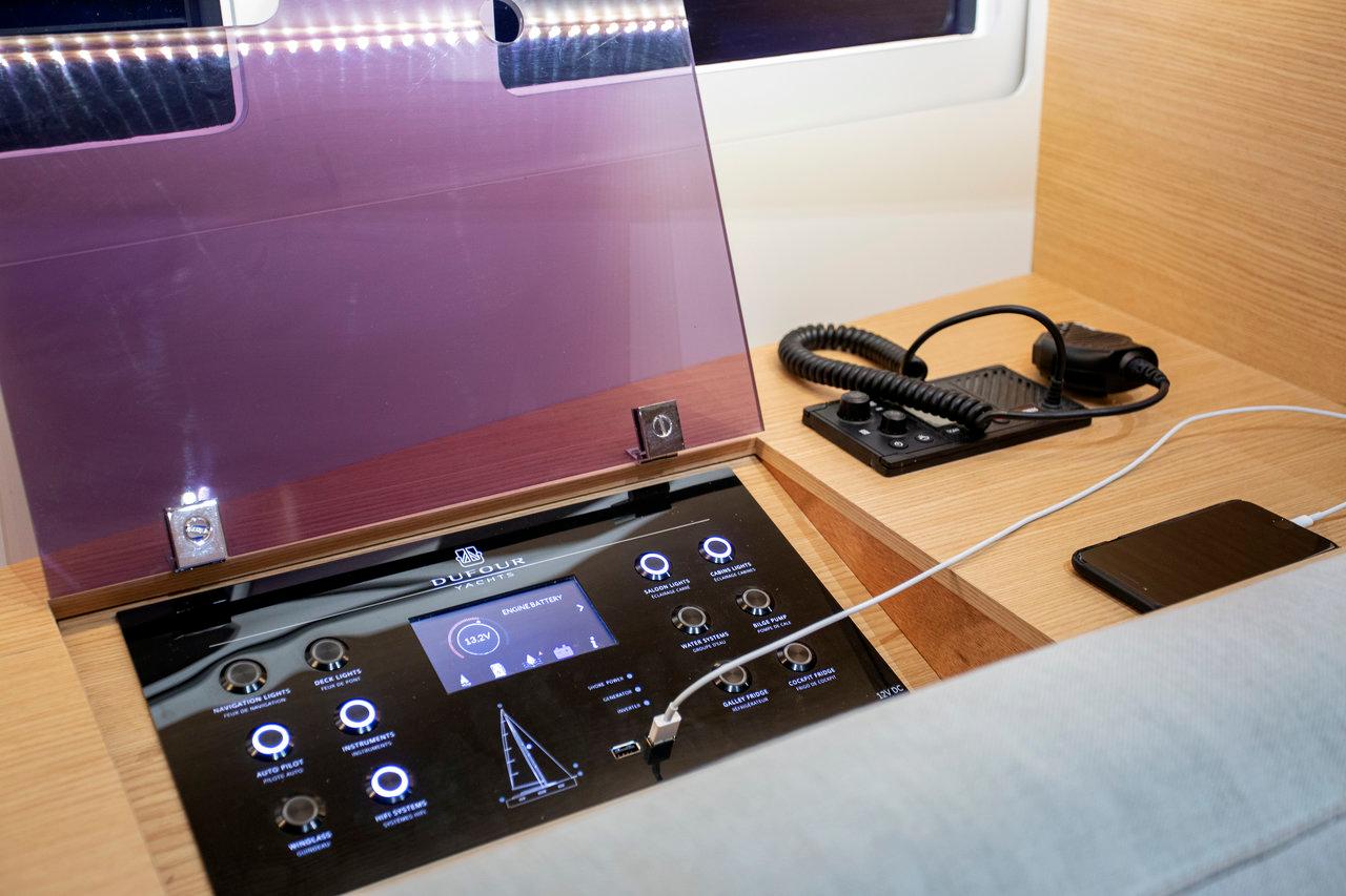 Dufour 412 GL, picture 12