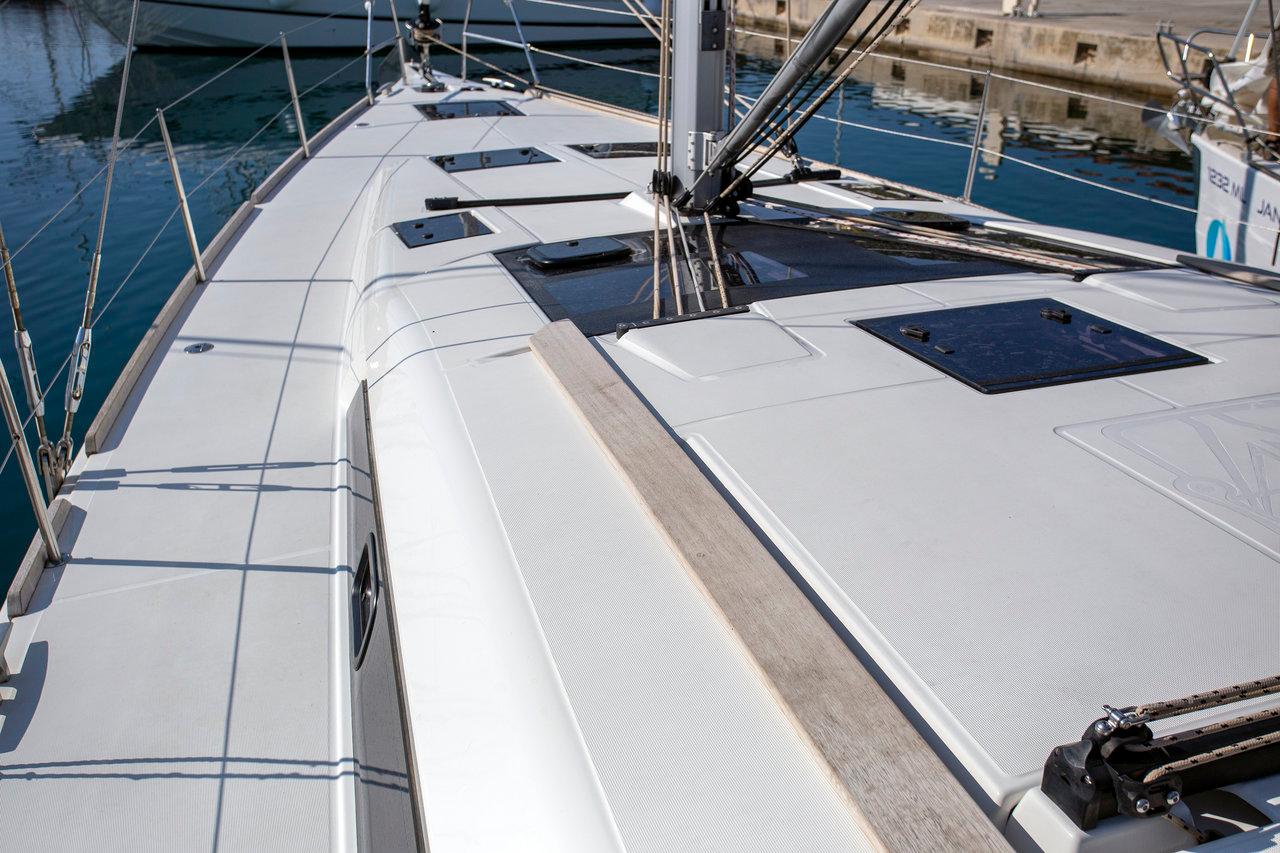 Dufour 460 GL, picture 8