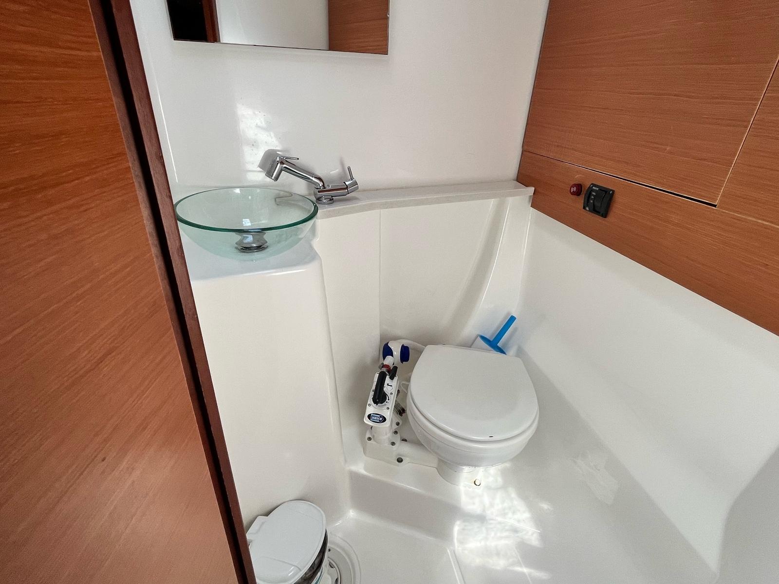 Dufour 460 GL - 5 cab., picture 18