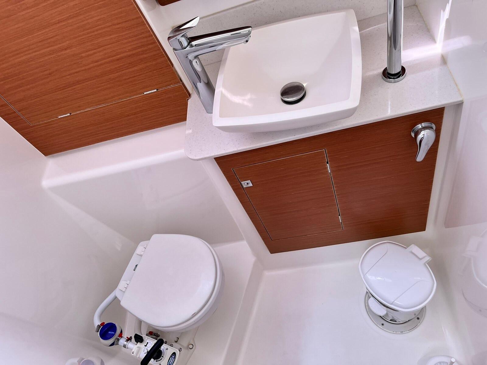 Dufour 460 GL - 5 cab., picture 17