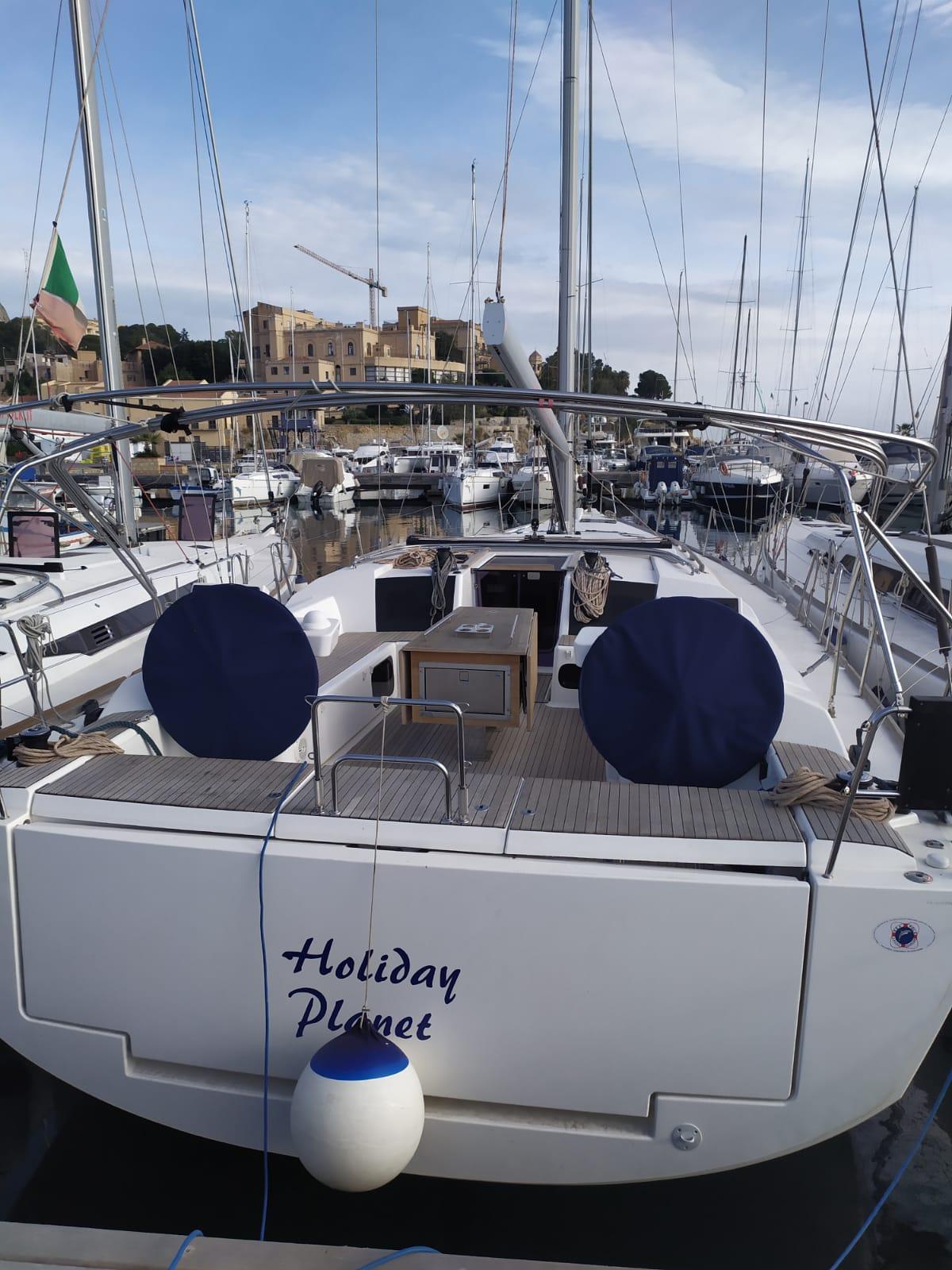 Dufour 520 GL - Holiday Planet, picture 5