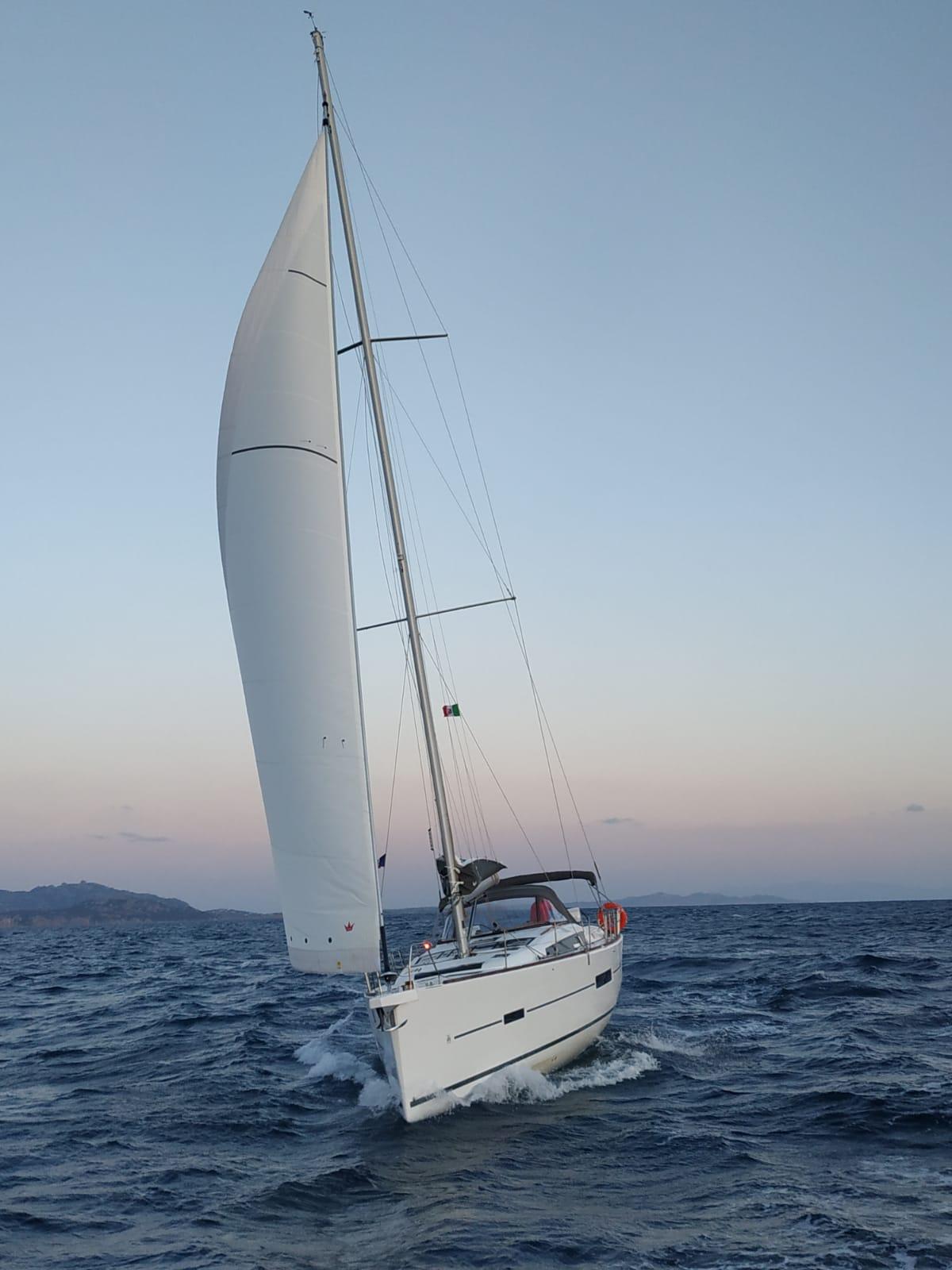 Dufour 520 GL - Holiday Planet, picture 4
