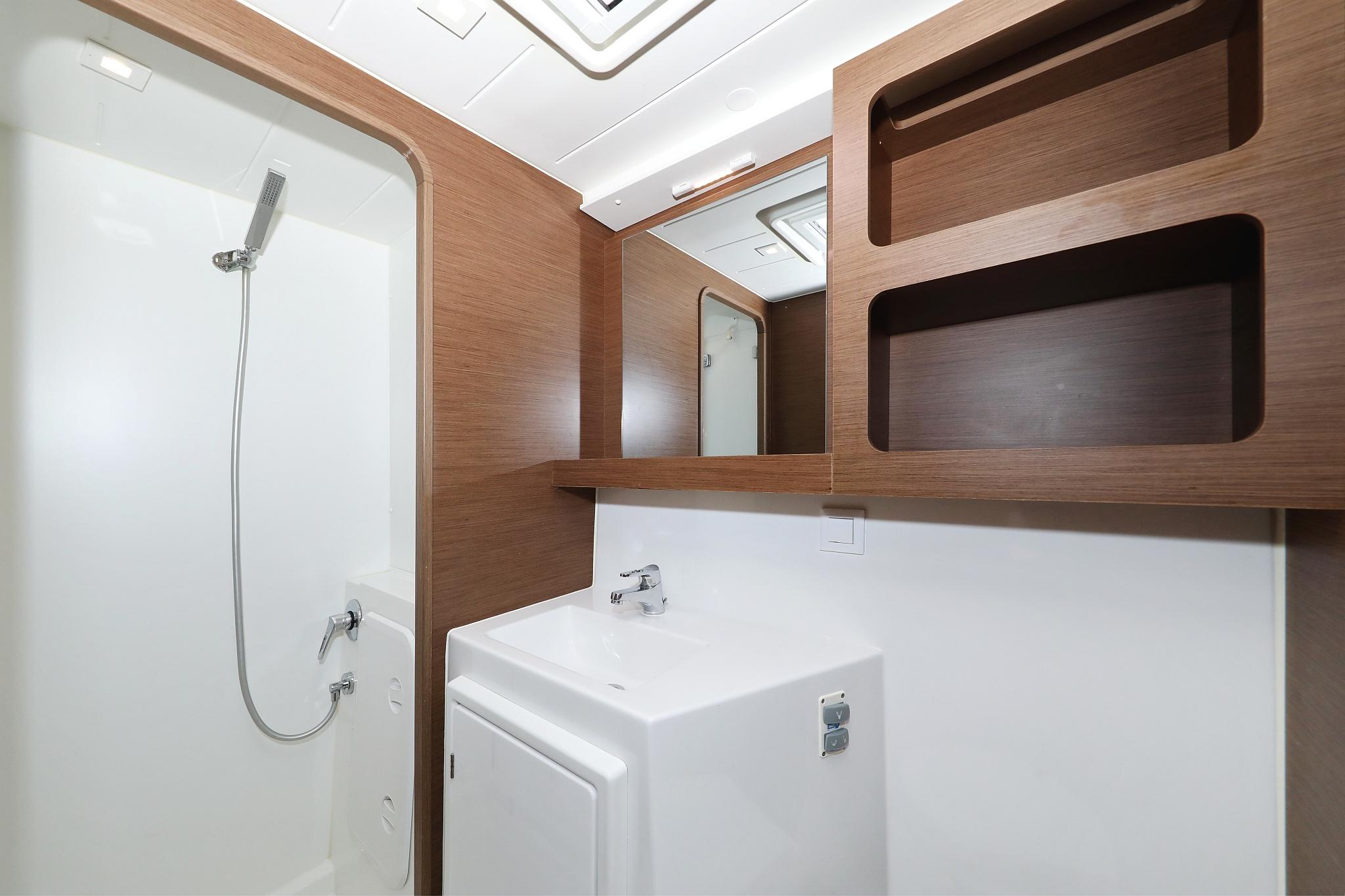 Lagoon 42 - 4 + 2 cab., picture 34