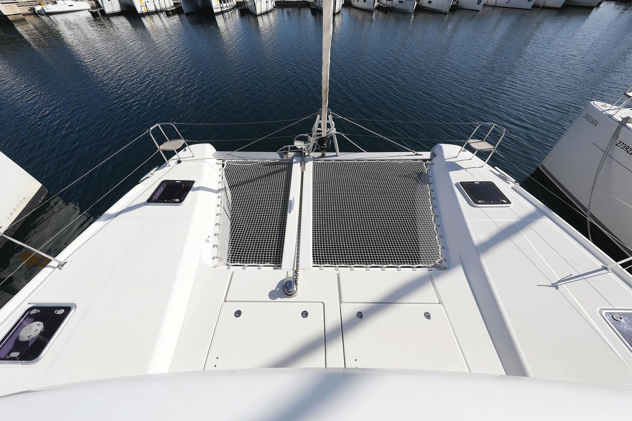 Lagoon 42 - 4 + 2 cab., picture 11