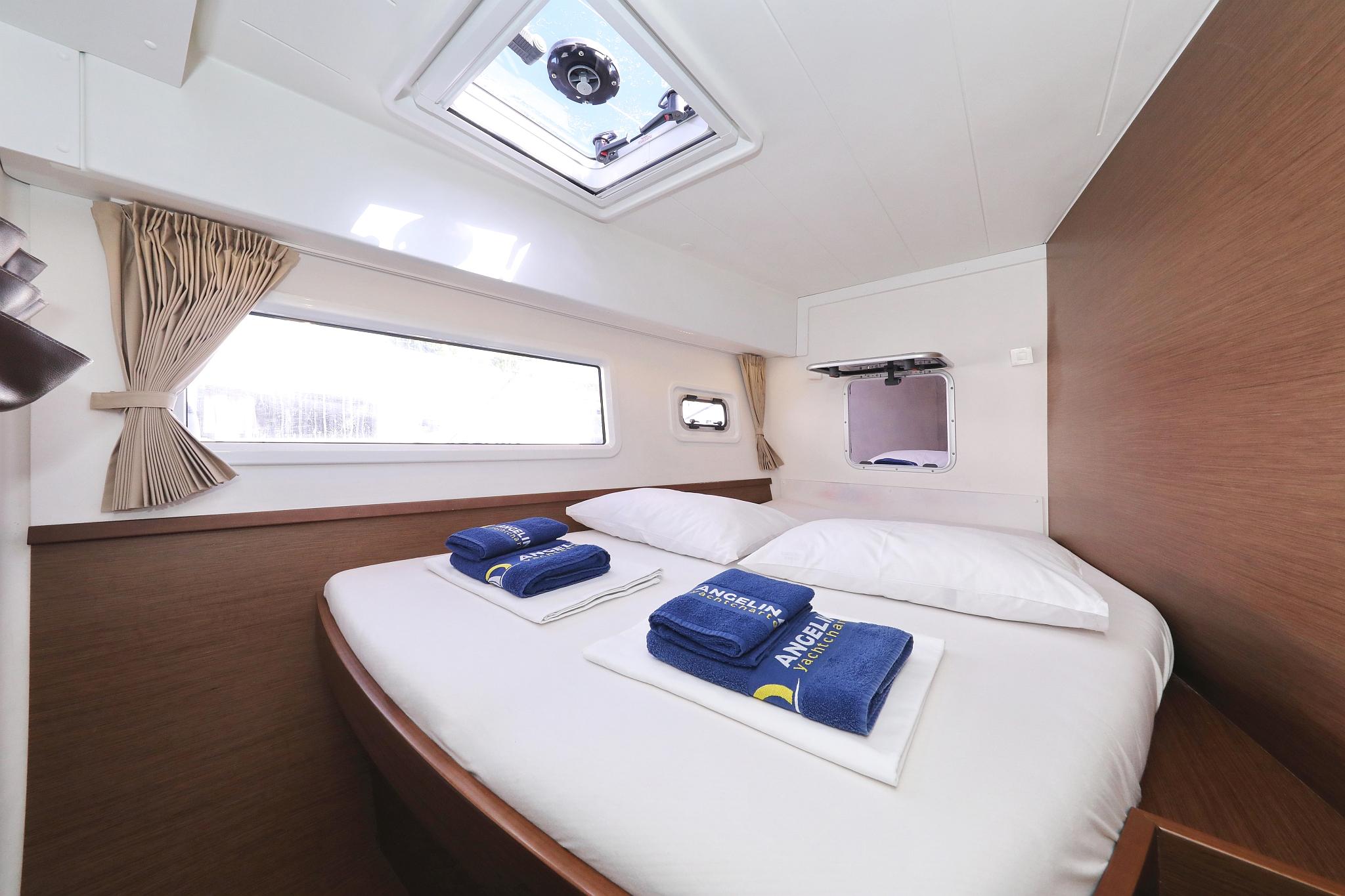 Lagoon 42 - 4 + 2 cab., picture 25