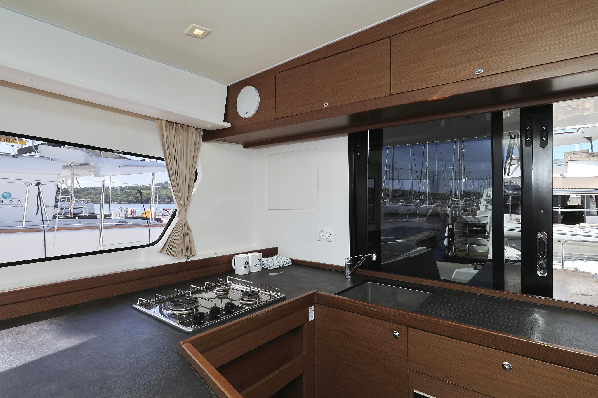 Lagoon 42 - 4 + 2 cab., picture 20