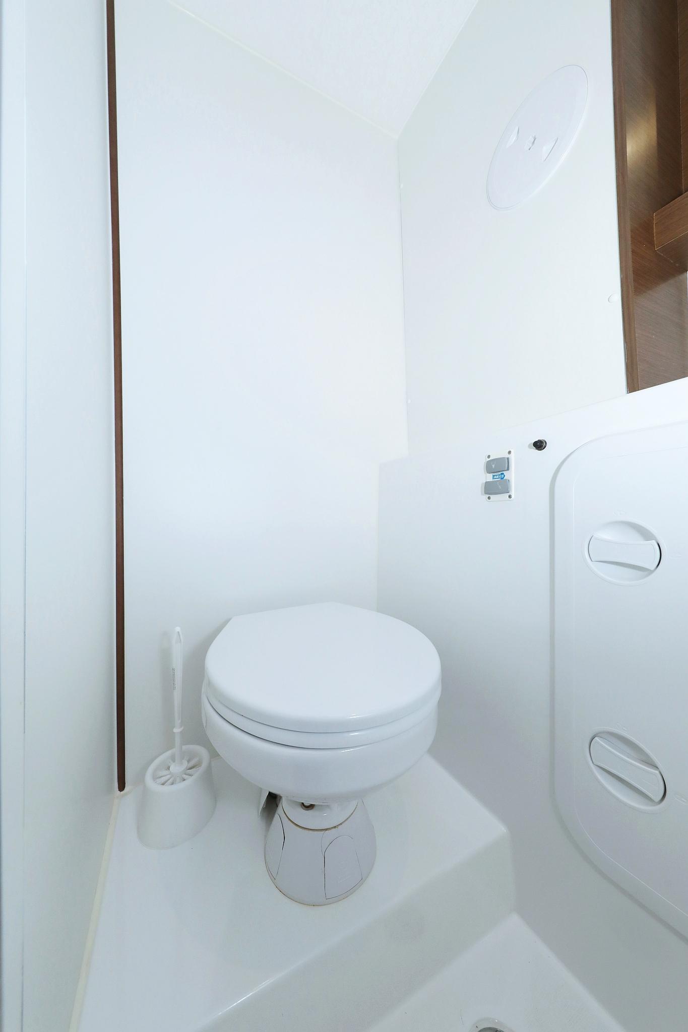 Lagoon 42 - 4 + 2 cab., picture 36