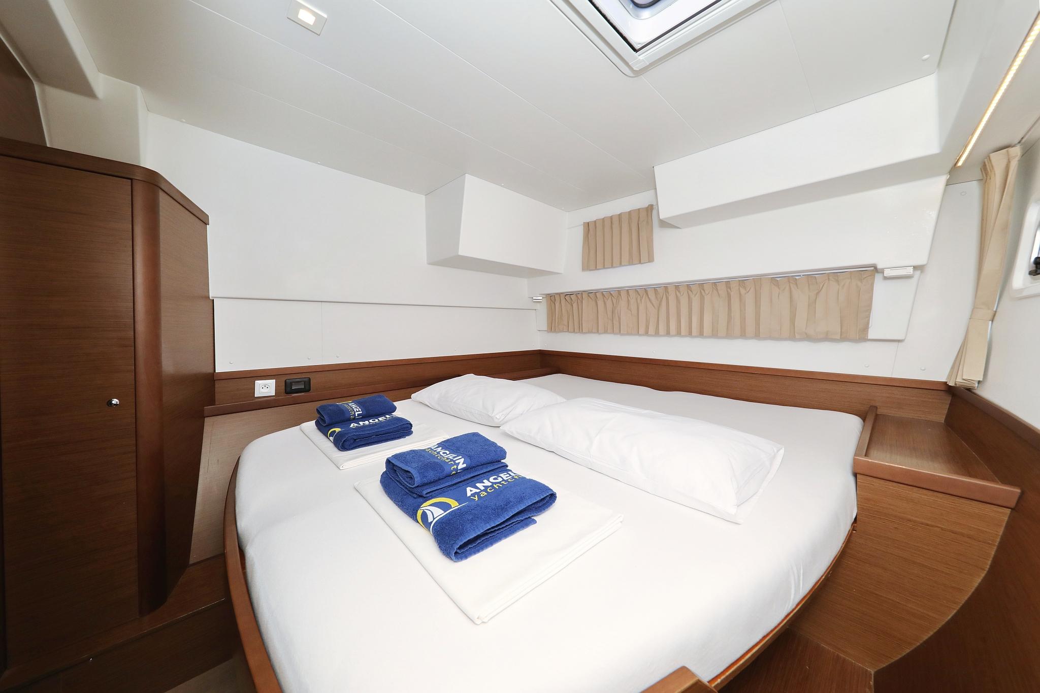Lagoon 42 - 4 + 2 cab., picture 23