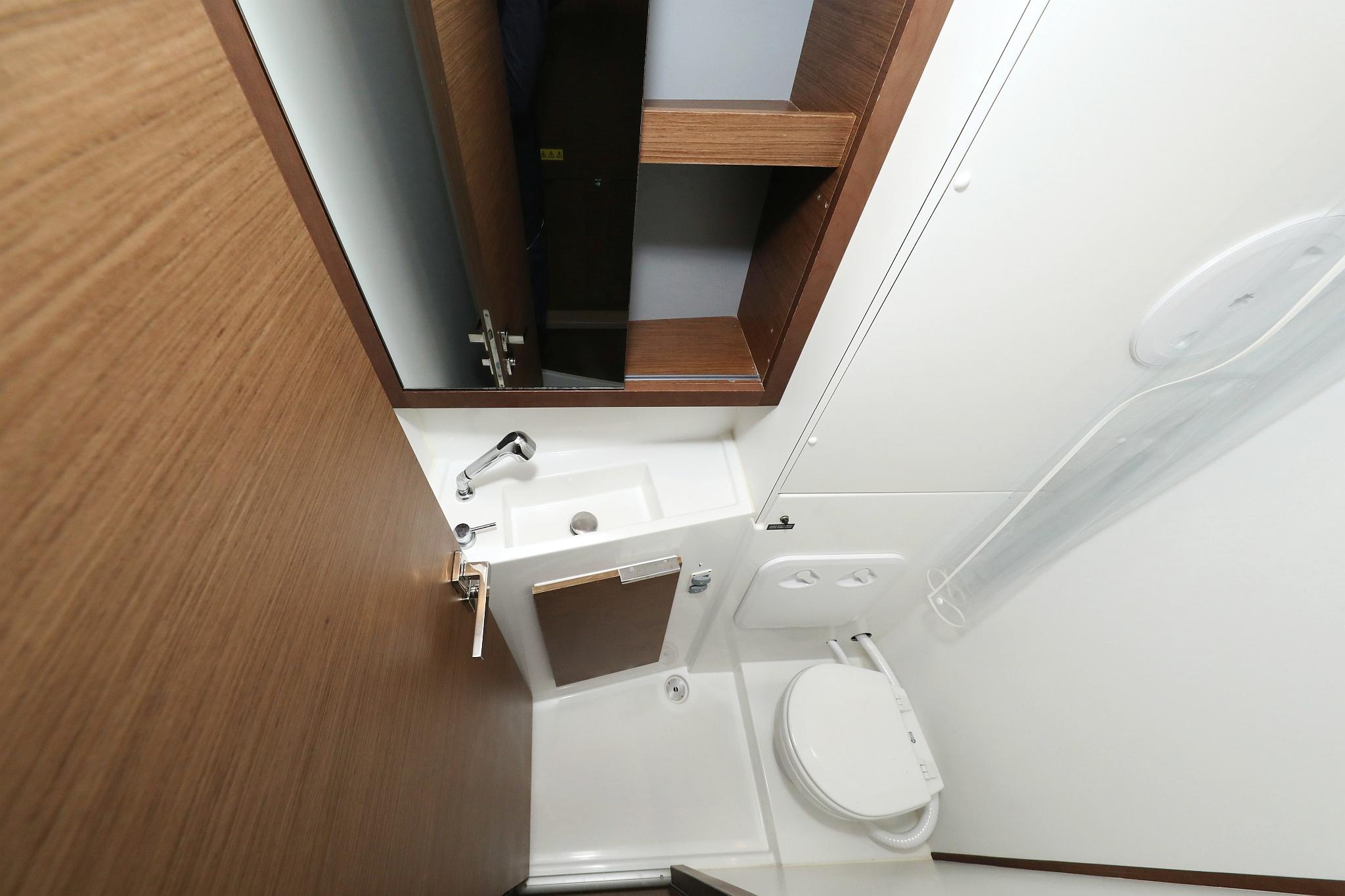 Lagoon 40 - 4 + 2 cab, picture 34