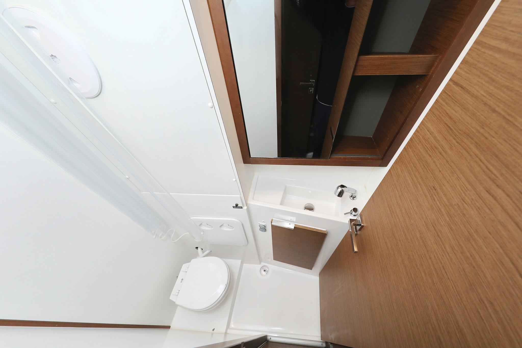 Lagoon 40 - 4 + 2 cab, picture 37