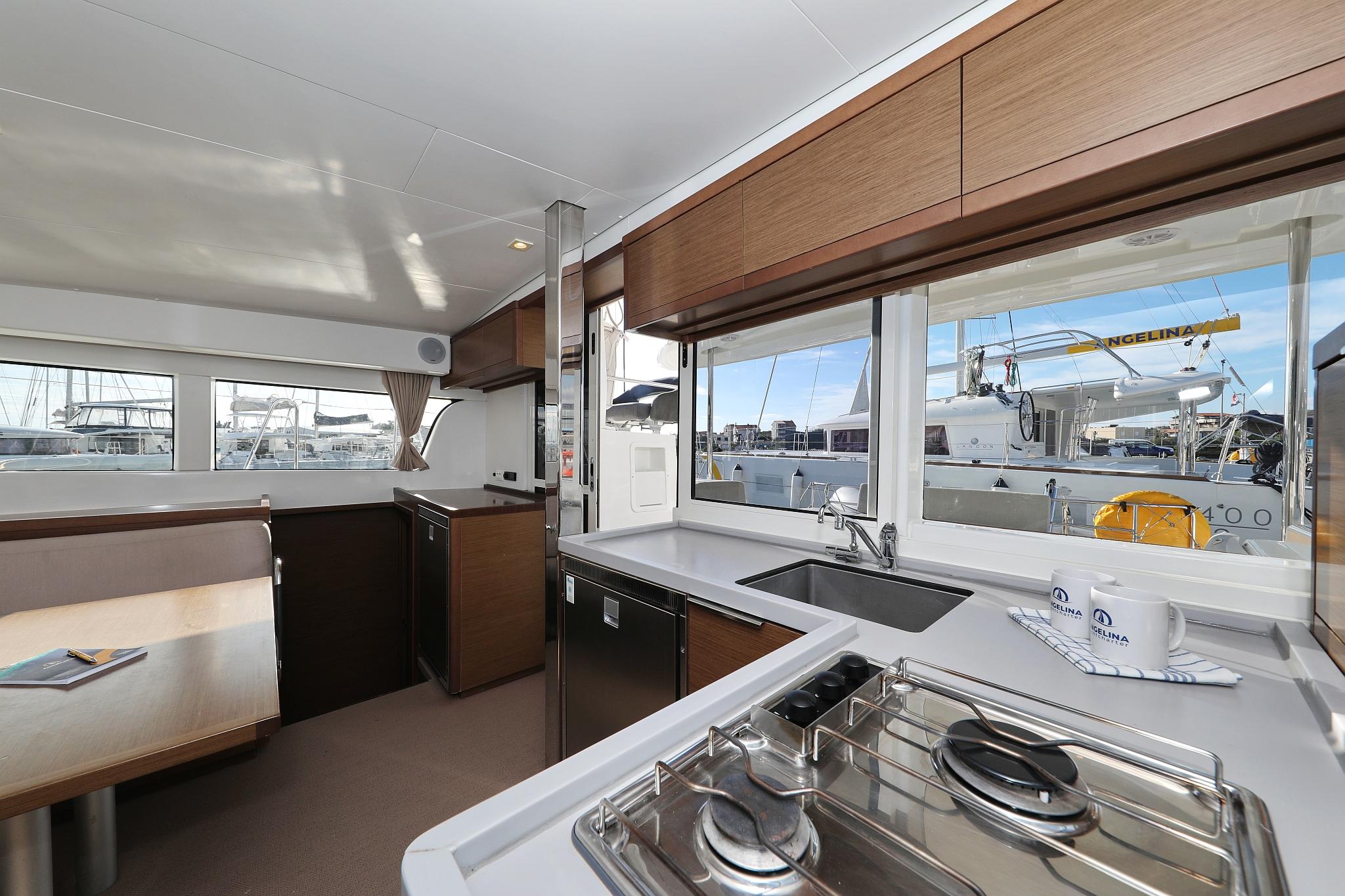 Lagoon 40 - 4 + 2 cab, picture 16