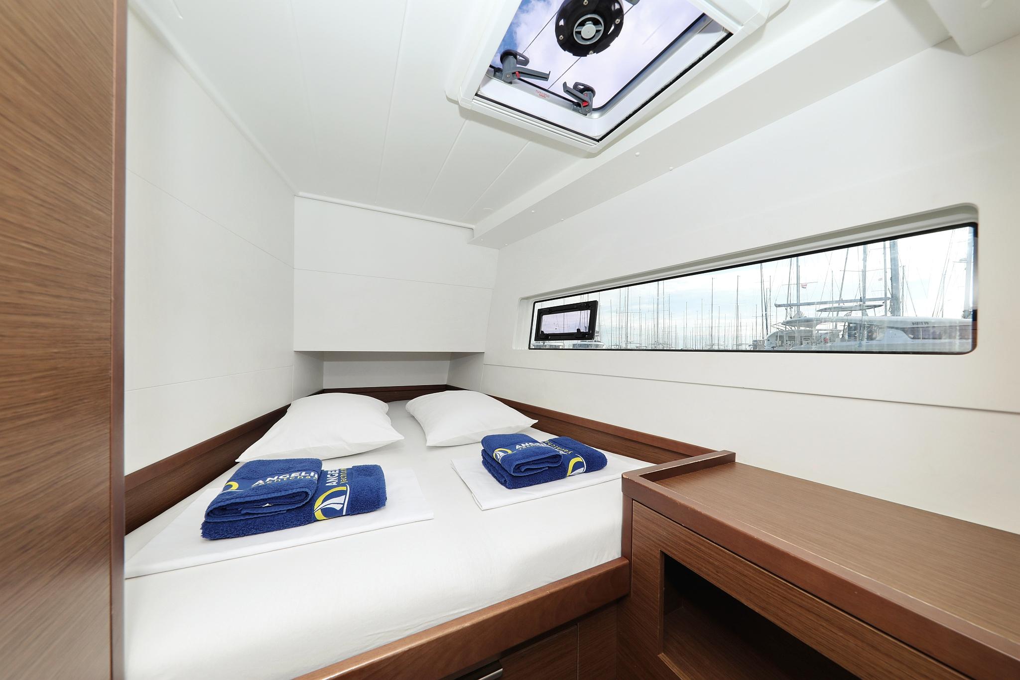 Lagoon 40 - 4 + 2 cab, picture 32