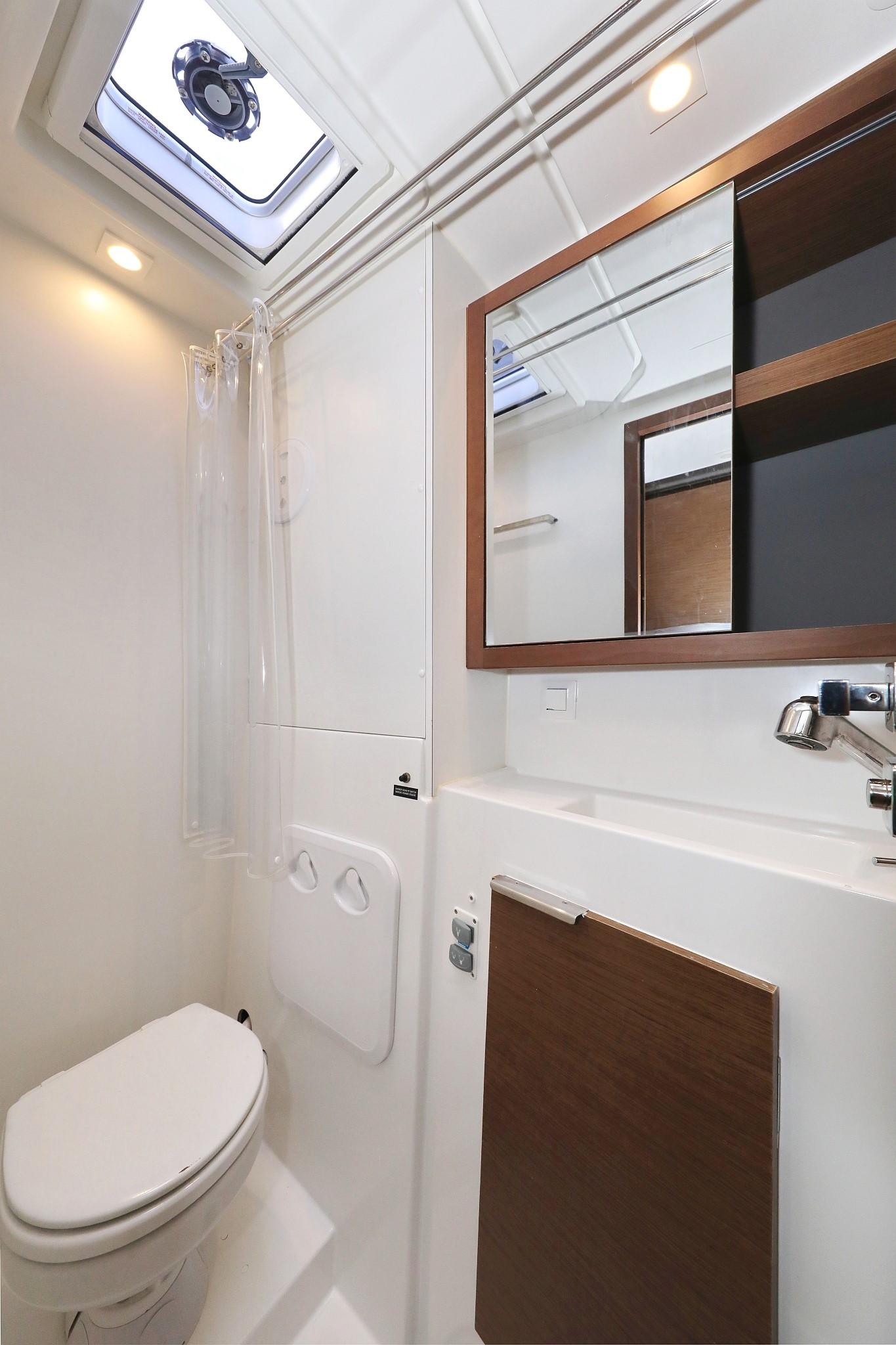 Lagoon 40 - 4 + 2 cab, picture 36