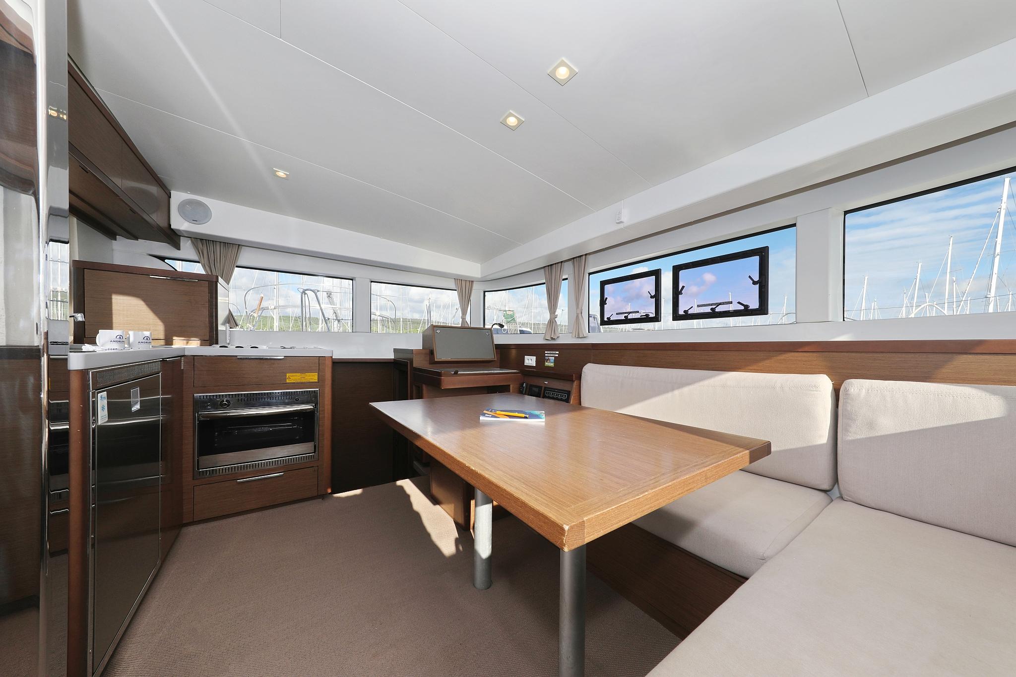 Lagoon 40 - 4 + 2 cab, picture 14