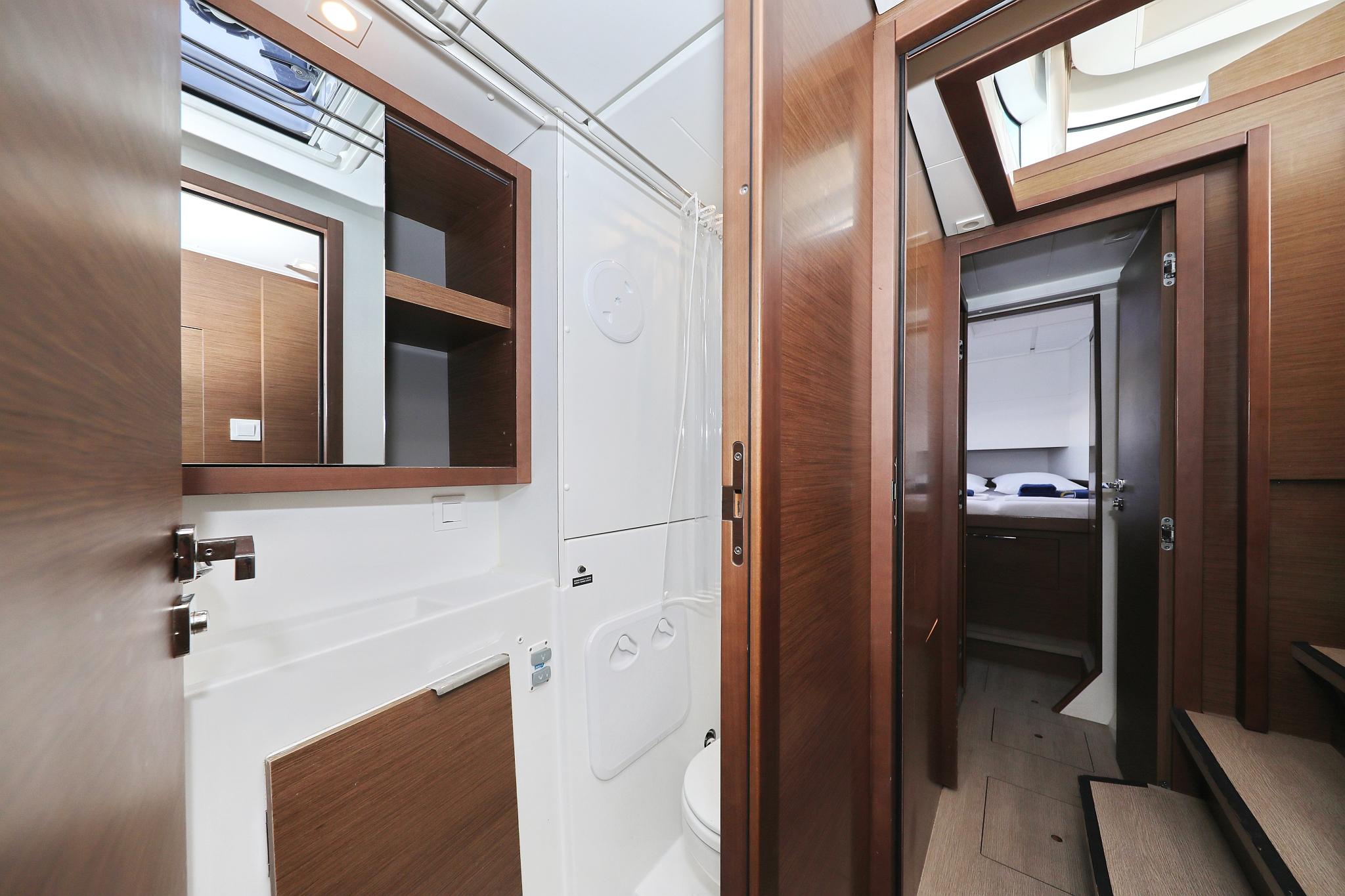 Lagoon 40 - 4 + 2 cab, picture 33