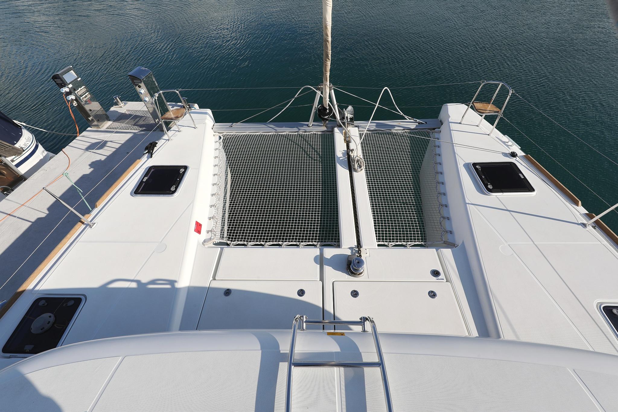 Lagoon 40 - 4 + 2 cab, picture 11