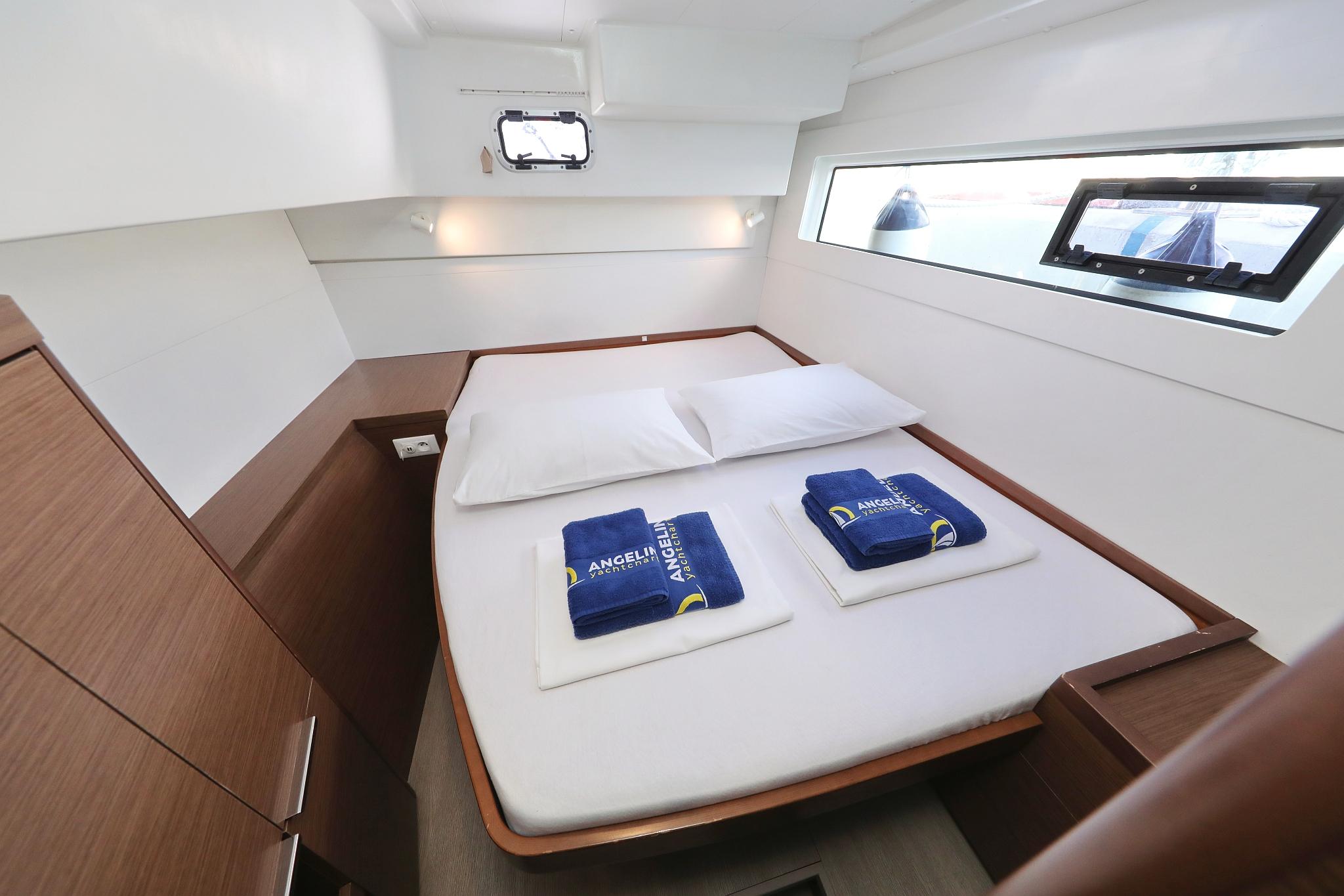 Lagoon 40 - 4 + 2 cab, picture 23