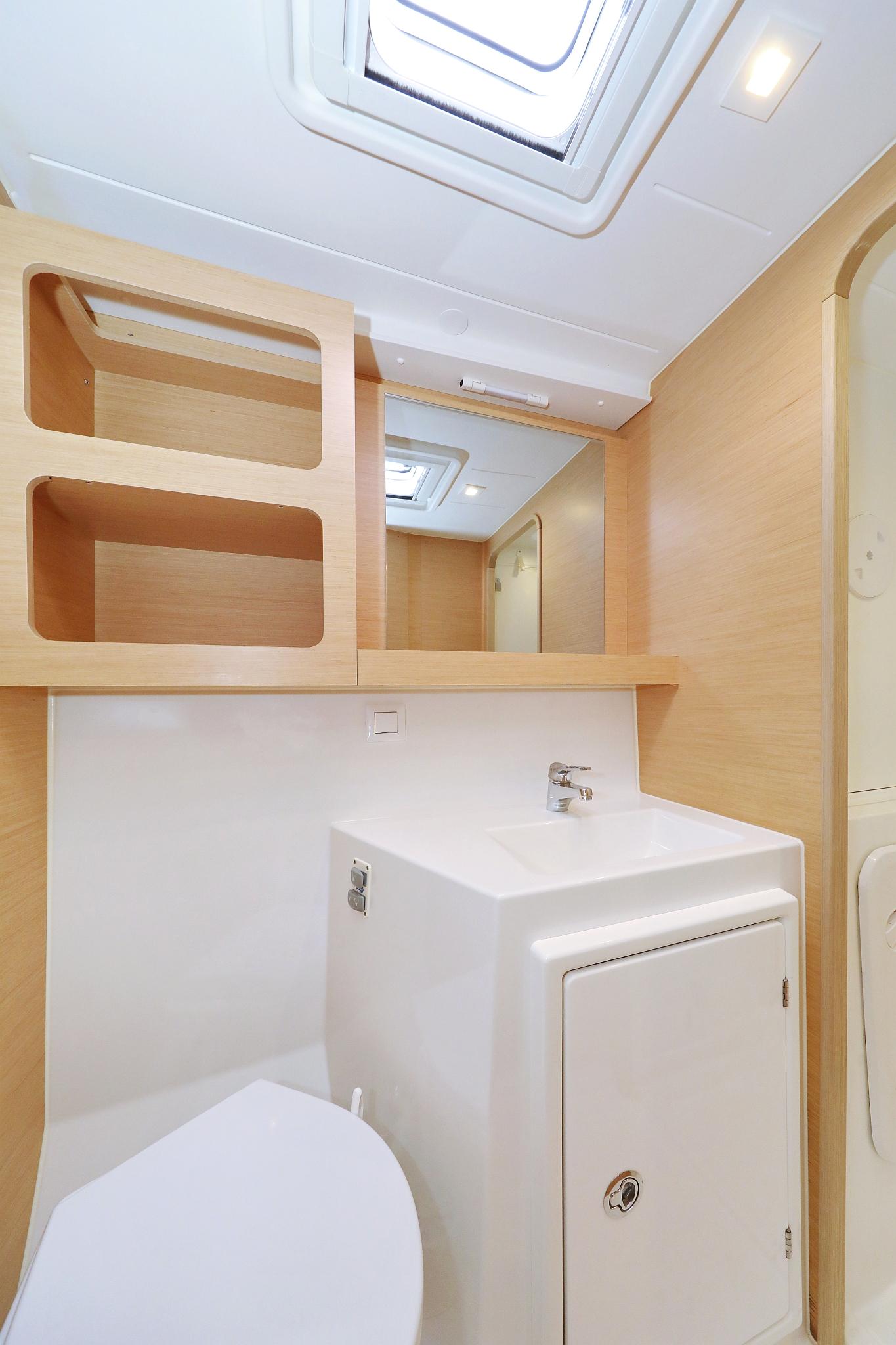 Lagoon 42 - 4 + 2 cab., picture 37