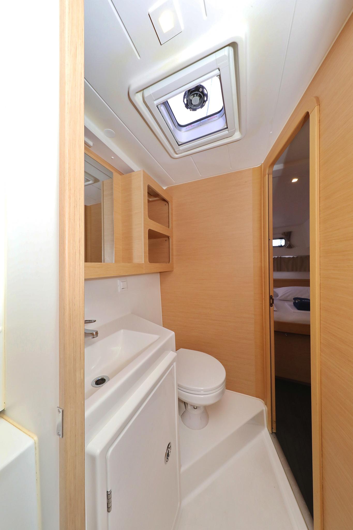 Lagoon 42 - 4 + 2 cab., picture 41