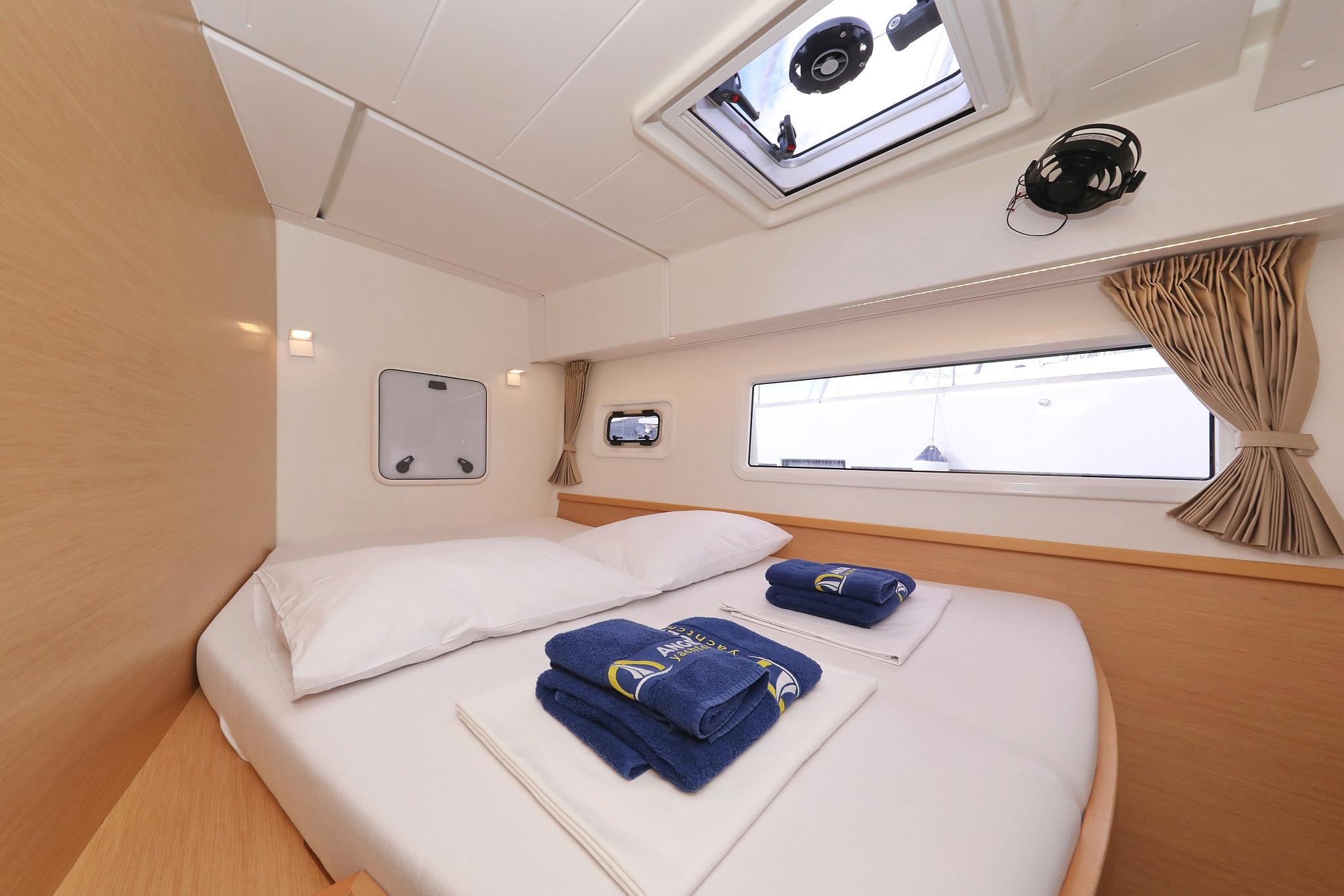 Lagoon 42 - 4 + 2 cab., picture 28