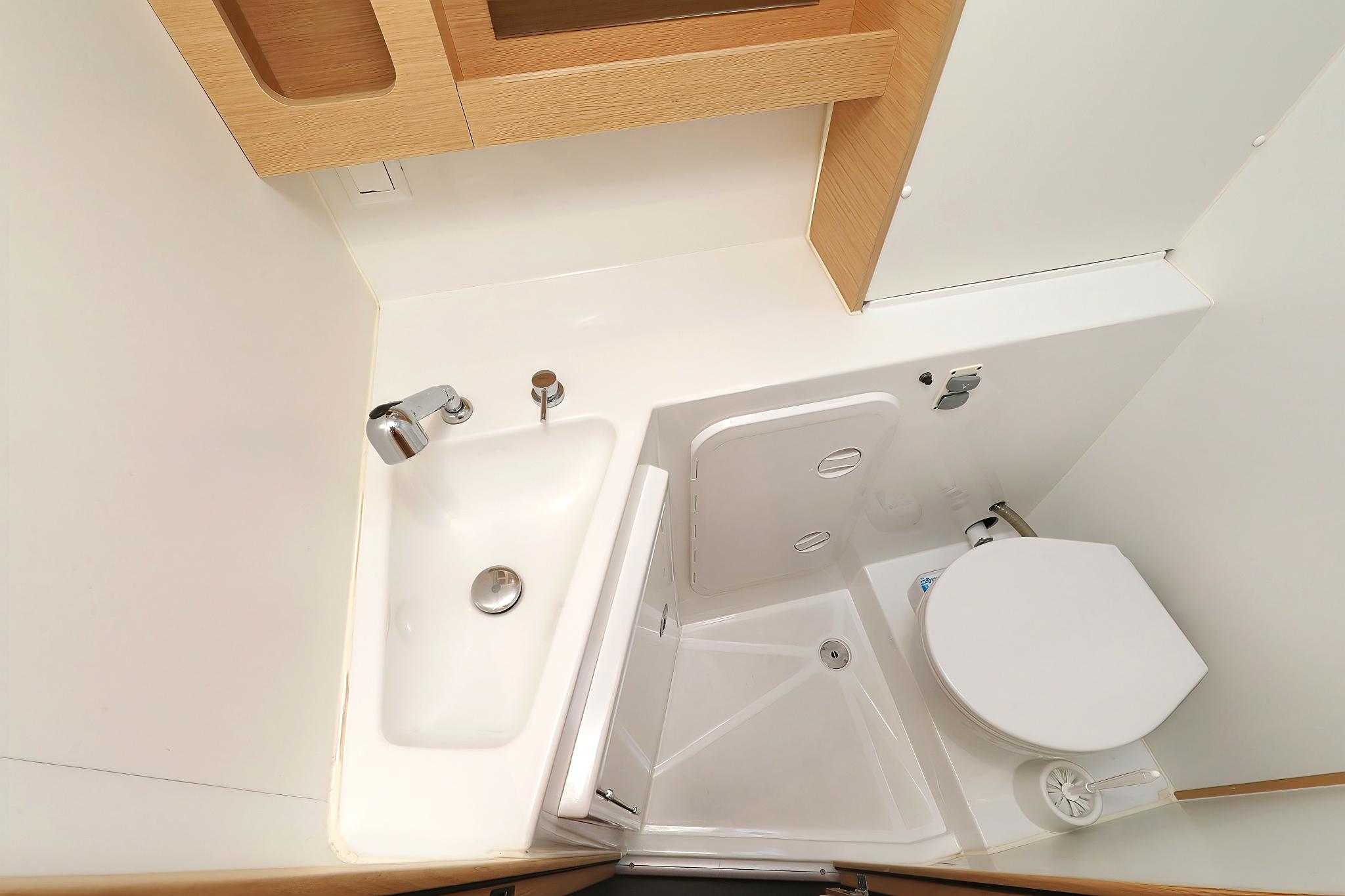 Lagoon 42 - 4 + 2 cab., picture 38