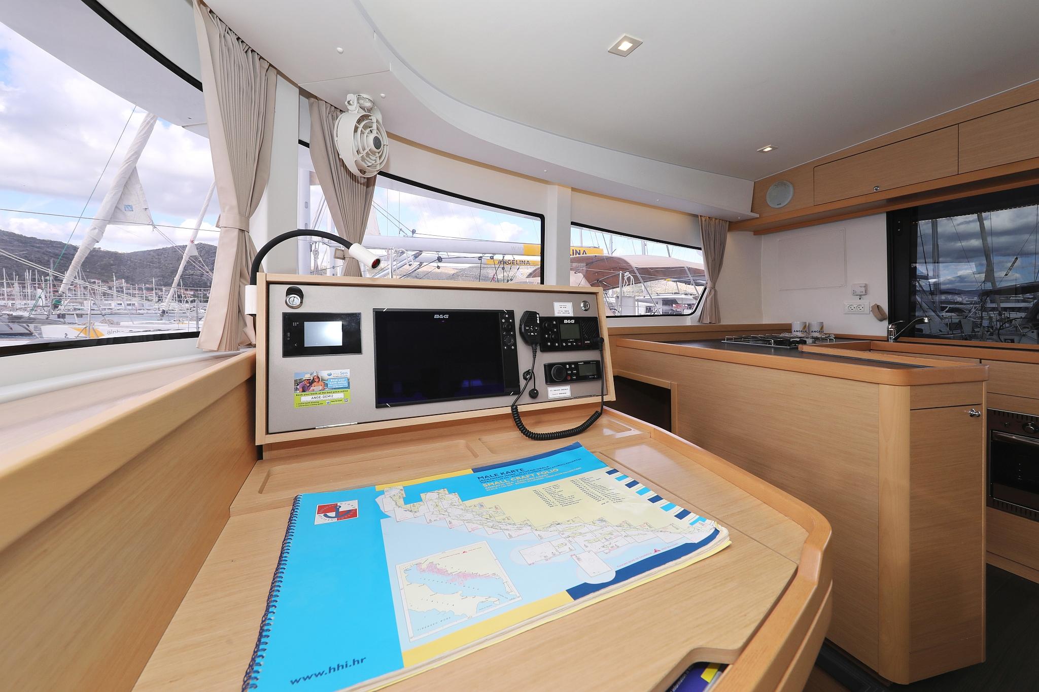 Lagoon 42 - 4 + 2 cab., picture 17