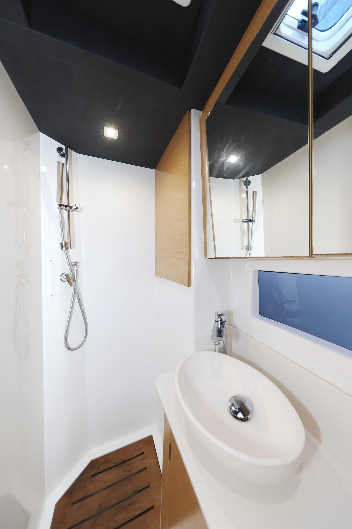 Dufour 48 Catamaran - 5 + 1 cab., picture 38