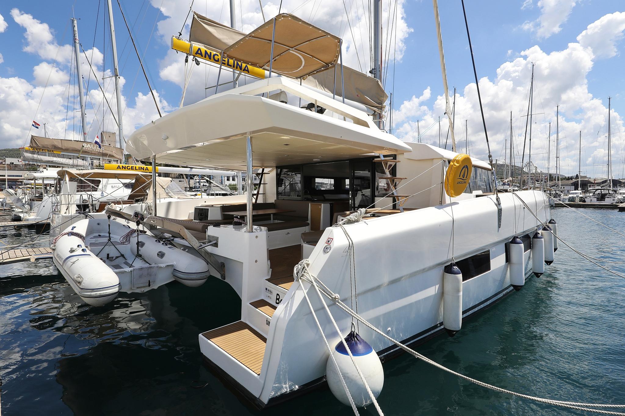 Dufour 48 Catamaran - 5 + 1 cab., picture 3