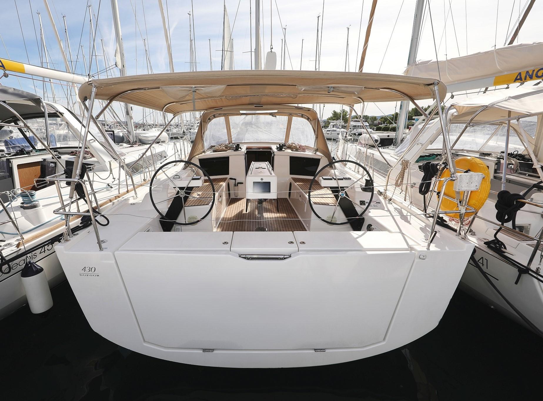 Dufour 430 GL, picture 1