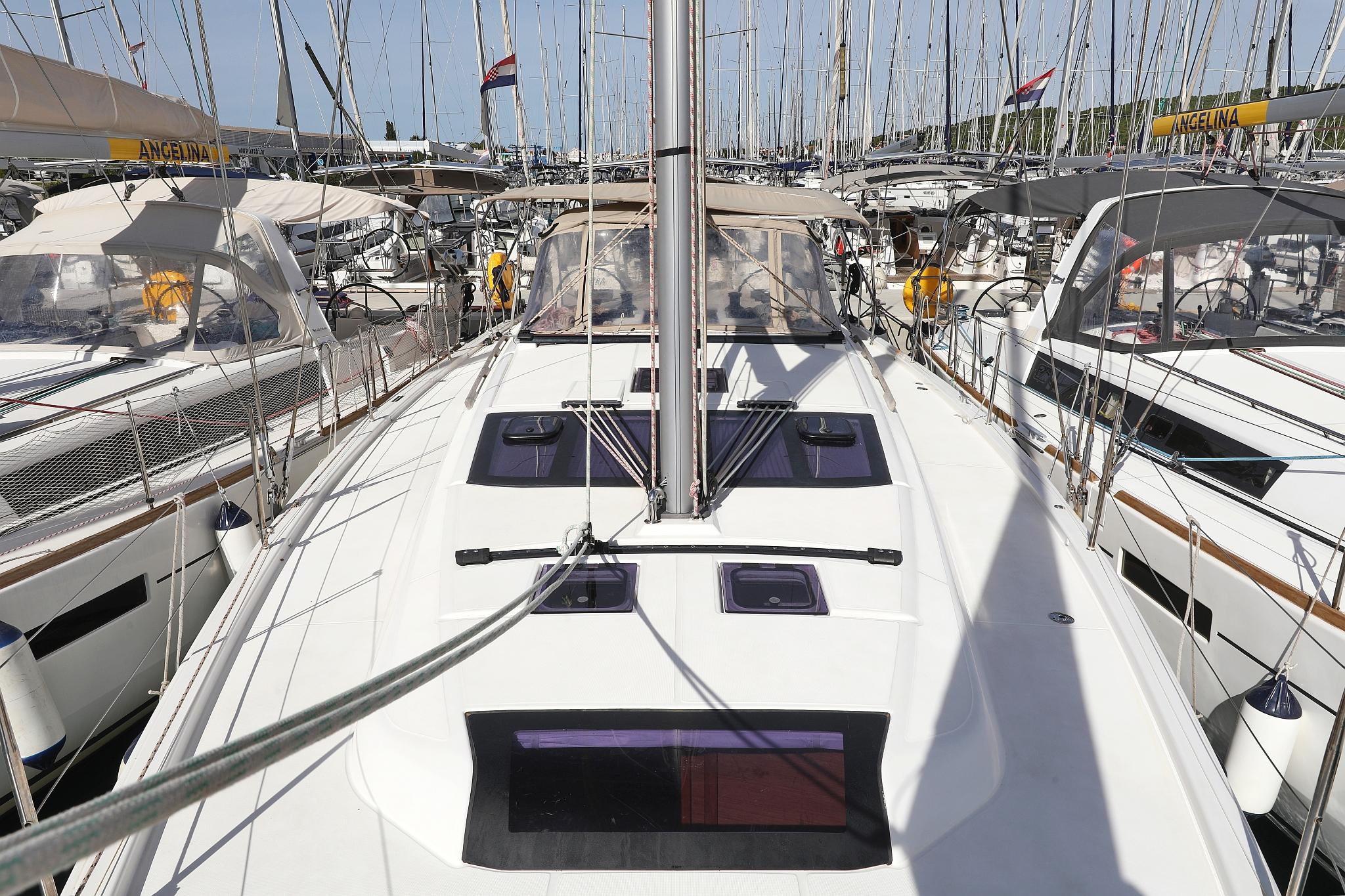Dufour 430 GL, picture 11