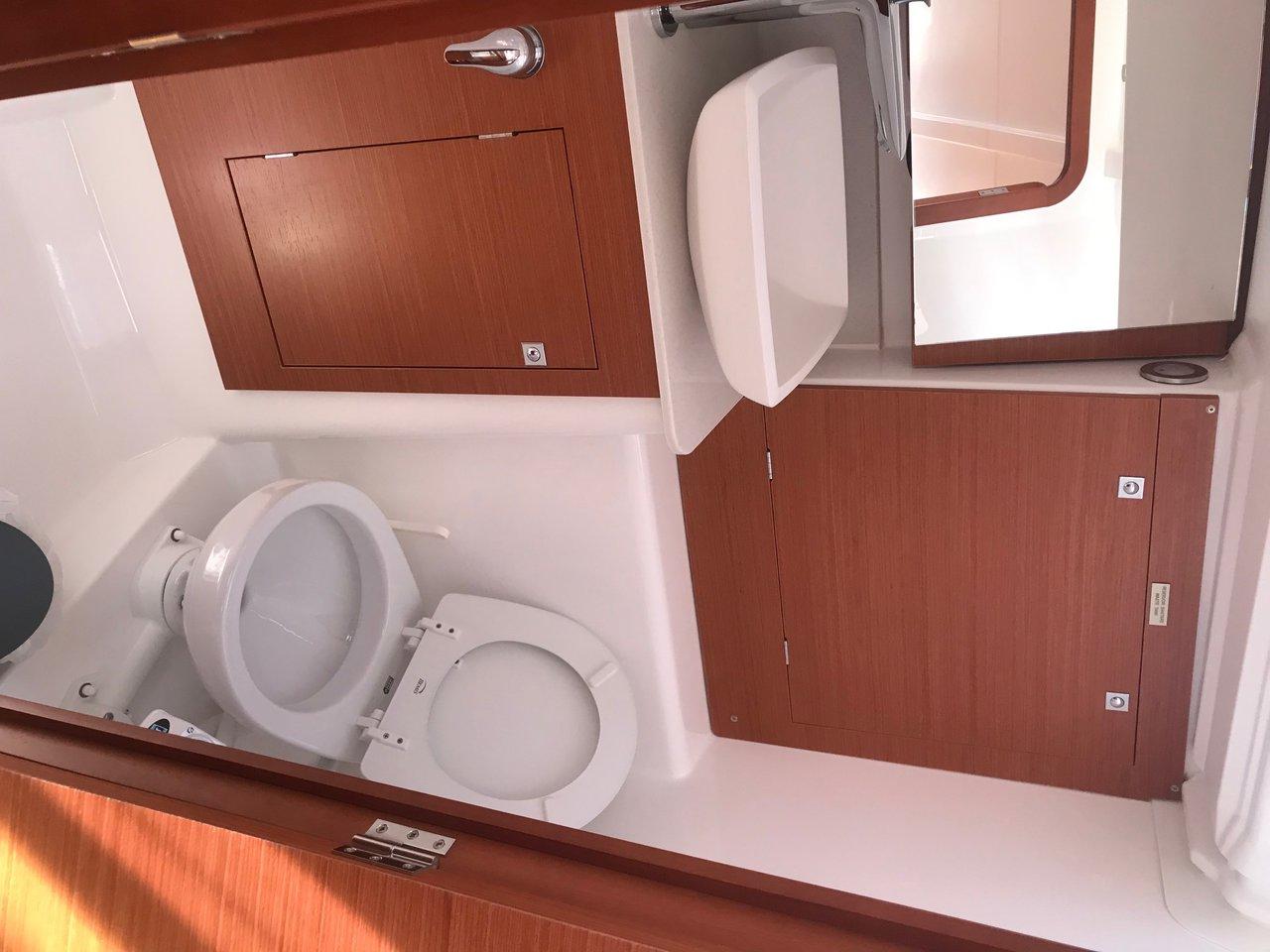 Dufour 360 GL - 3 cab., picture 10