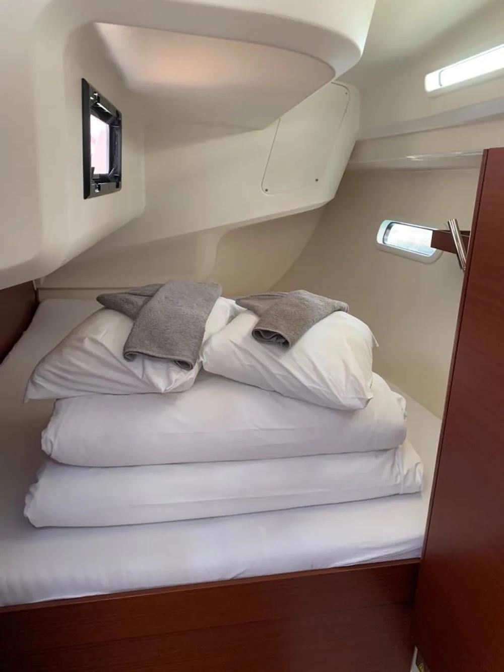 Hanse 388, picture 9