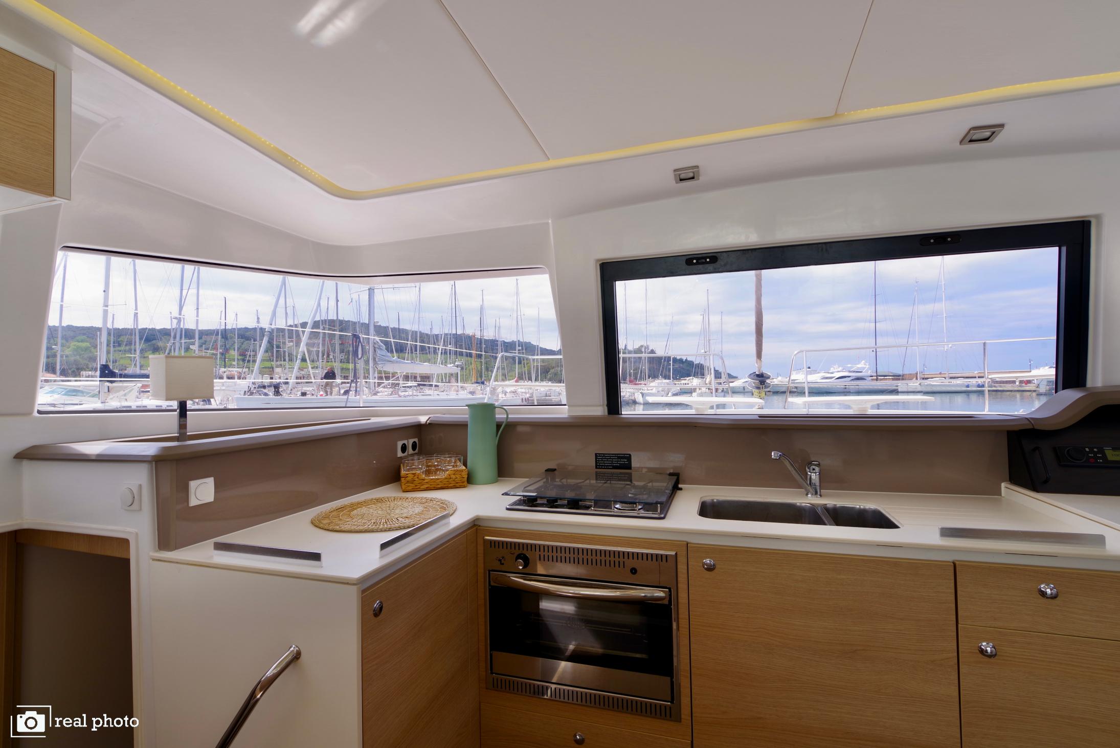 Bali 4.1 - 4 + 2 cab. - WEEsail, picture 6