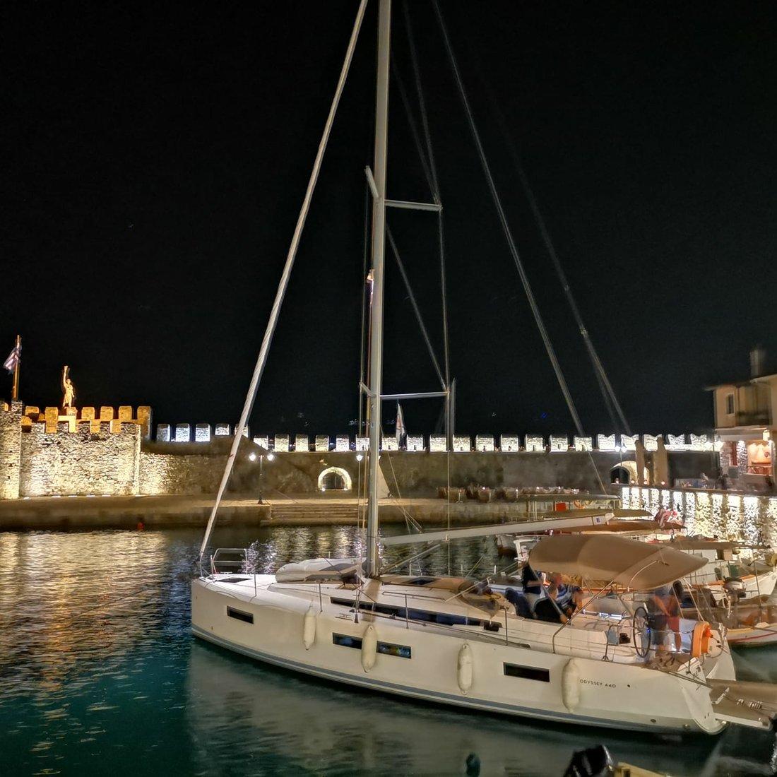 Sun Odyssey 440 - 4 cab., picture 4