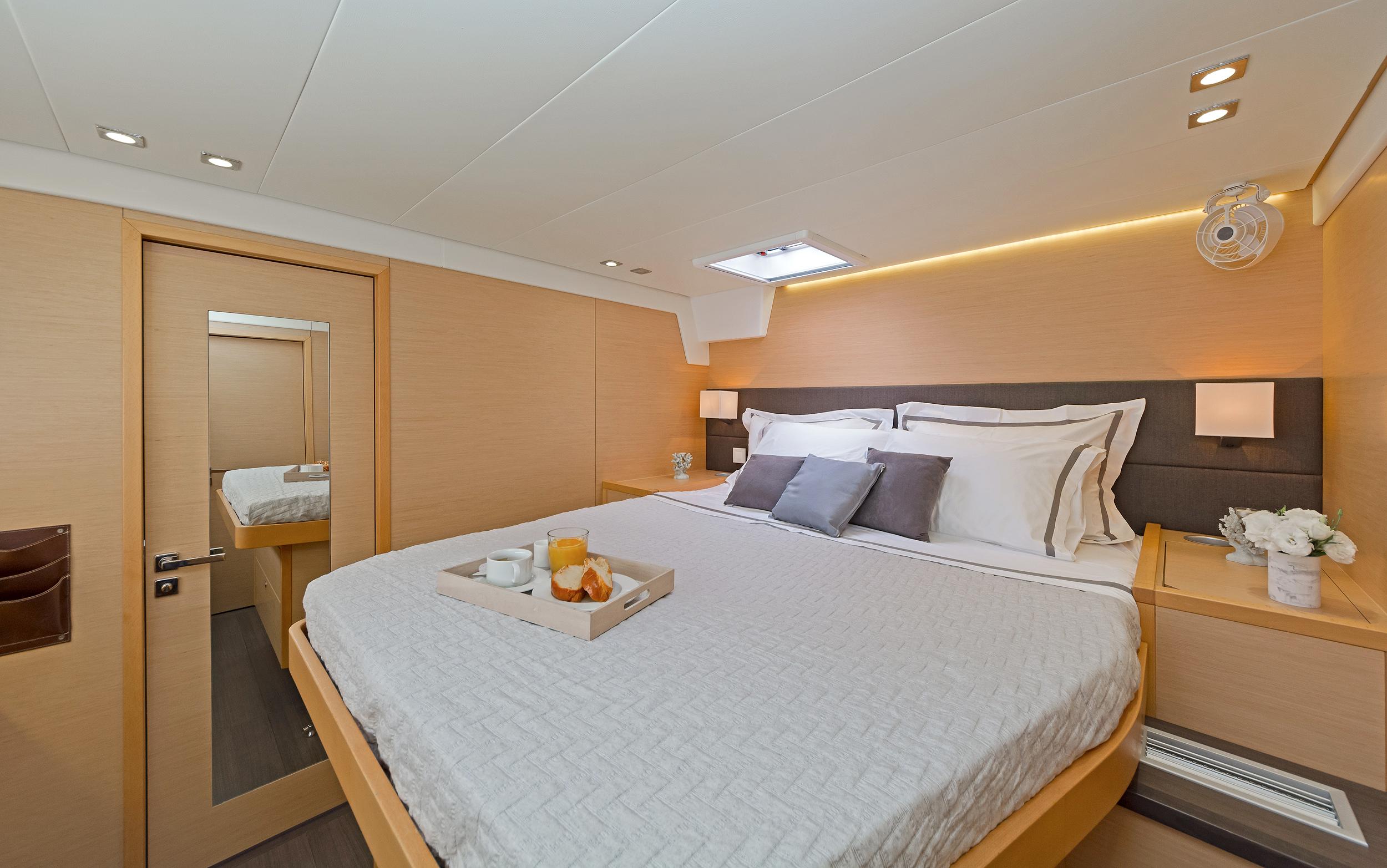 Lagoon 560, picture 5