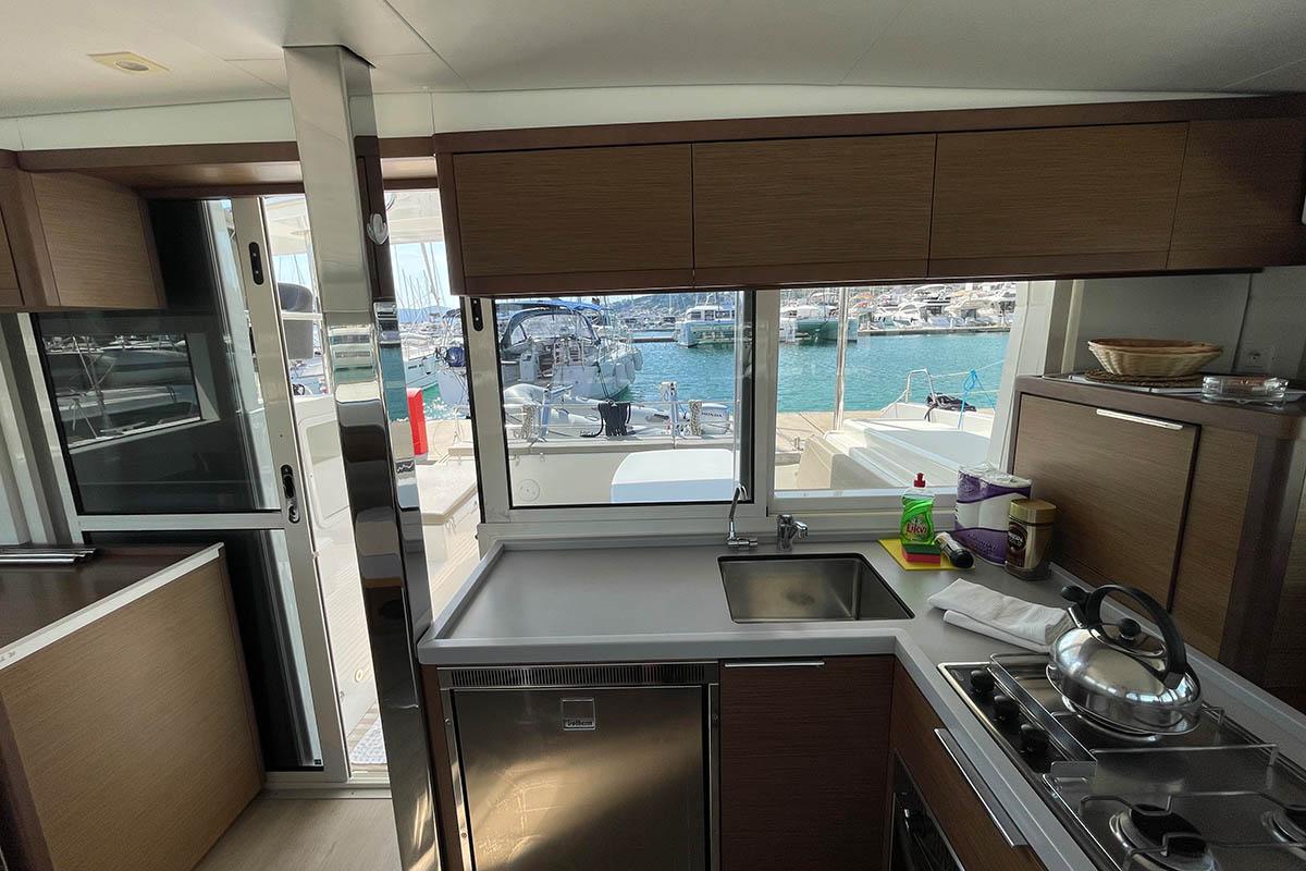 Lagoon 40 - 4 + 2 cab, picture 20