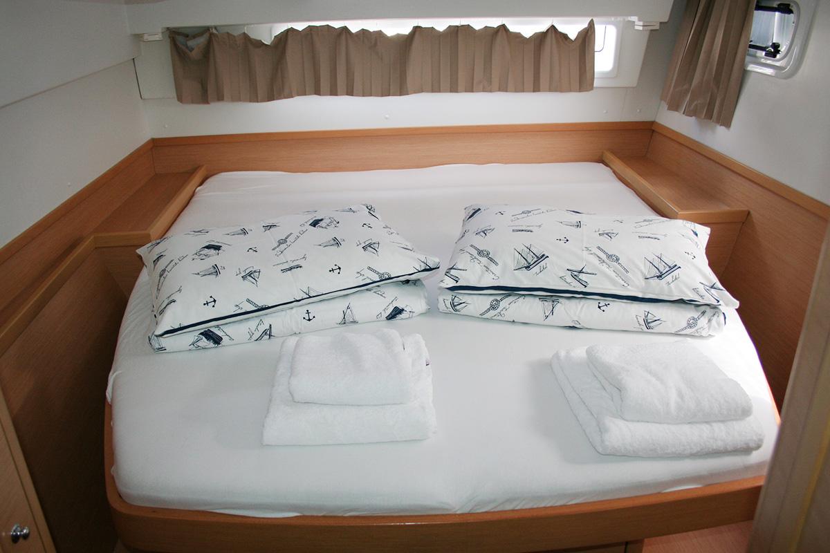 Lagoon 42 - 4 + 2 cab., picture 21