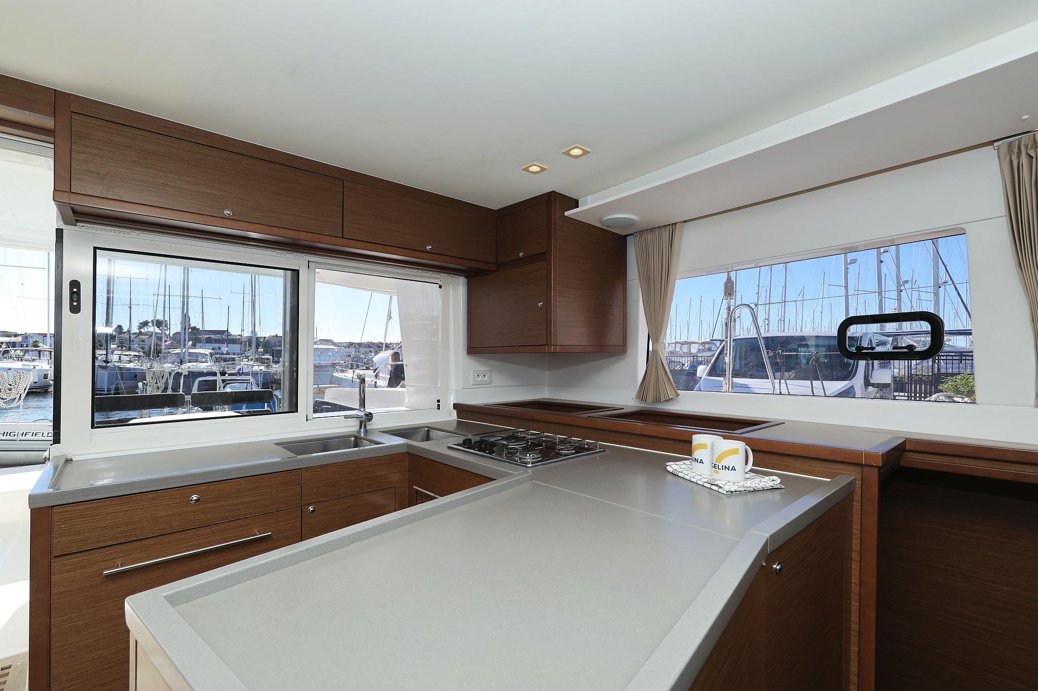 Lagoon 450 S - 4 + 2 cab., picture 17