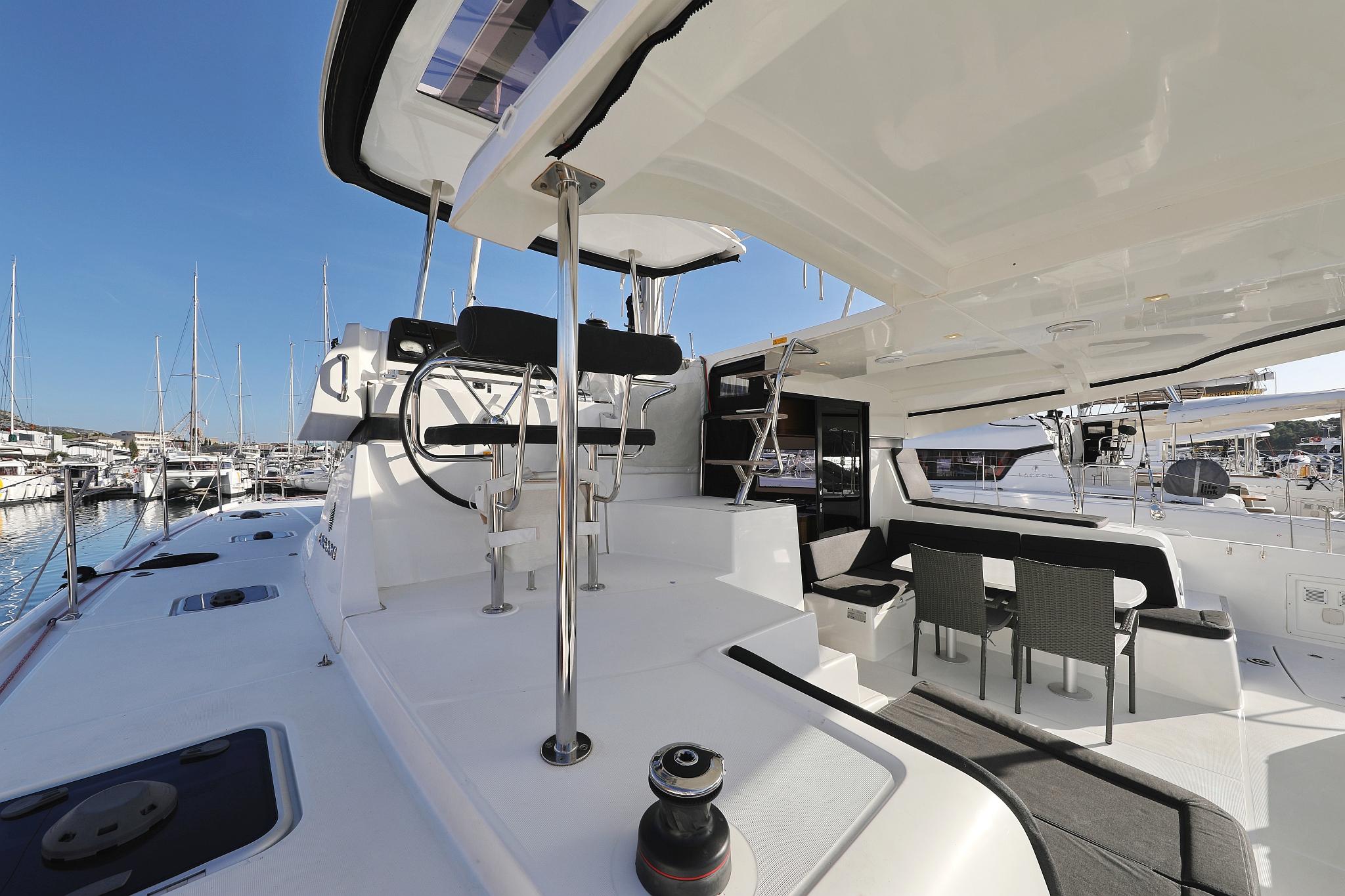 Lagoon 42 - 4 + 2 cab., picture 4