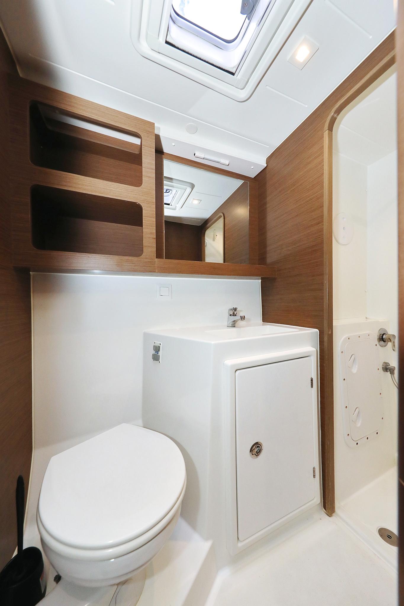 Lagoon 42 - 4 + 2 cab., picture 35