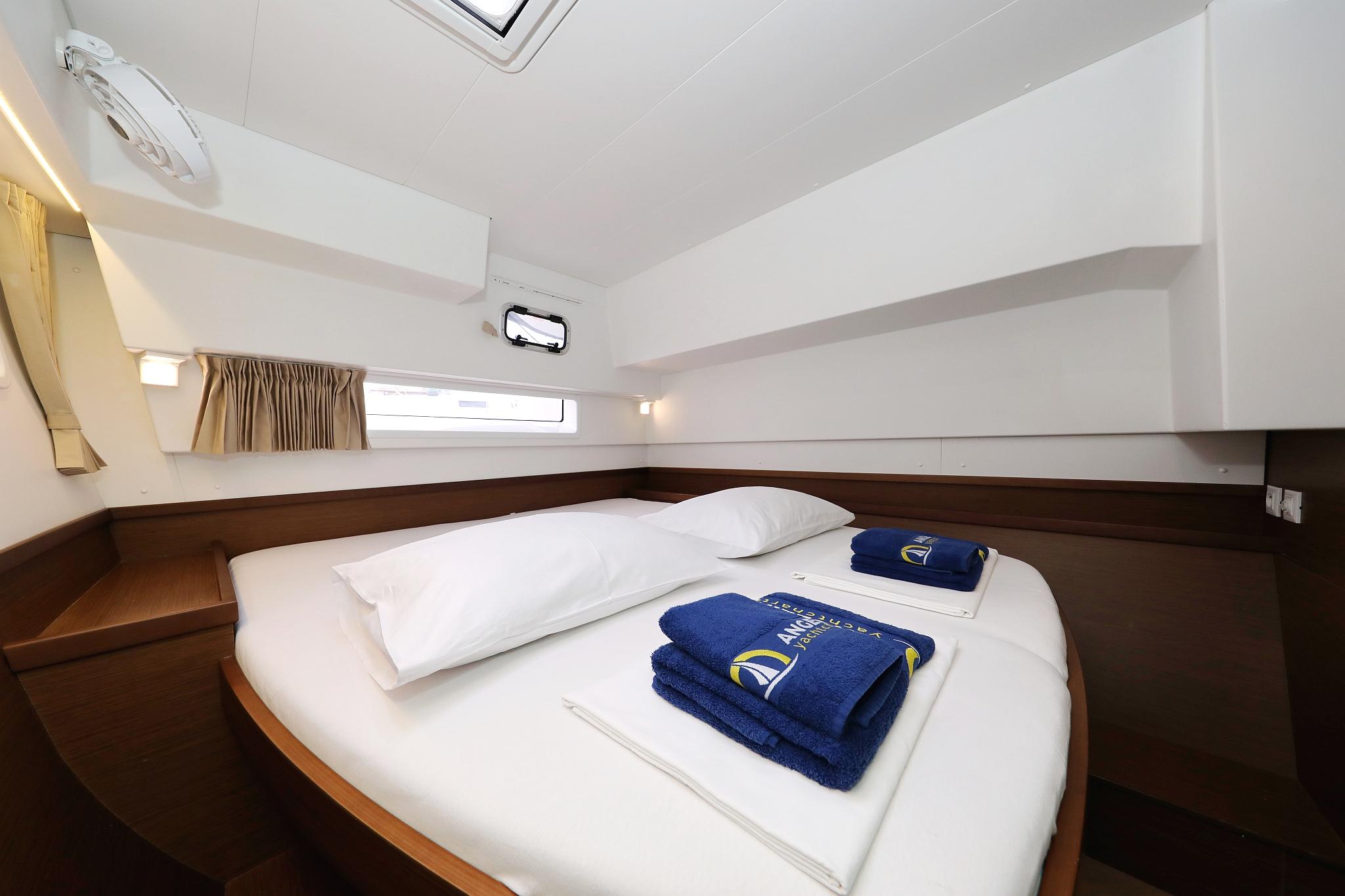 Lagoon 42 - 4 + 2 cab., picture 30