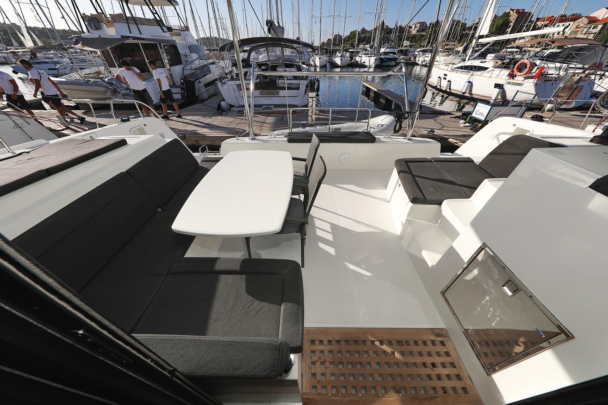 Lagoon 42 - 4 + 2 cab., picture 7