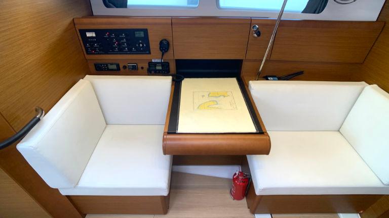 Sun Odyssey 419 - 3 cab., picture 12