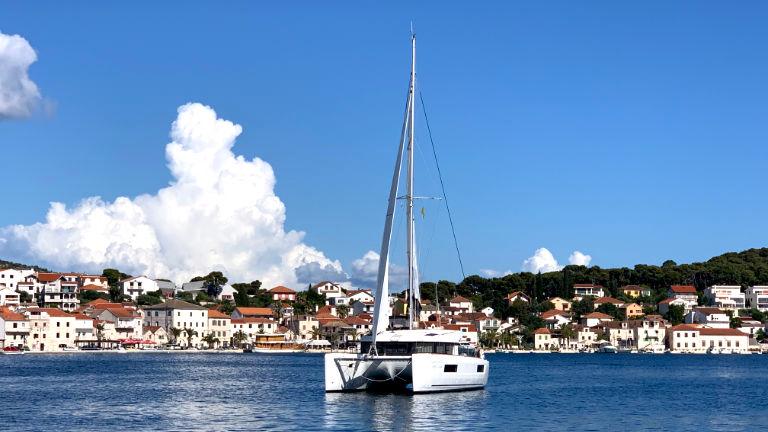 Lagoon 40 - 4 + 1 cab., picture 3