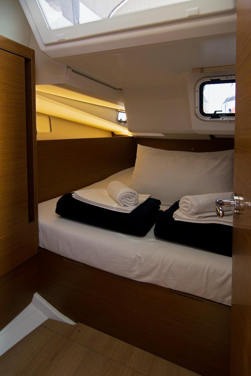 Sun Odyssey 440 - 4 cab., picture 10