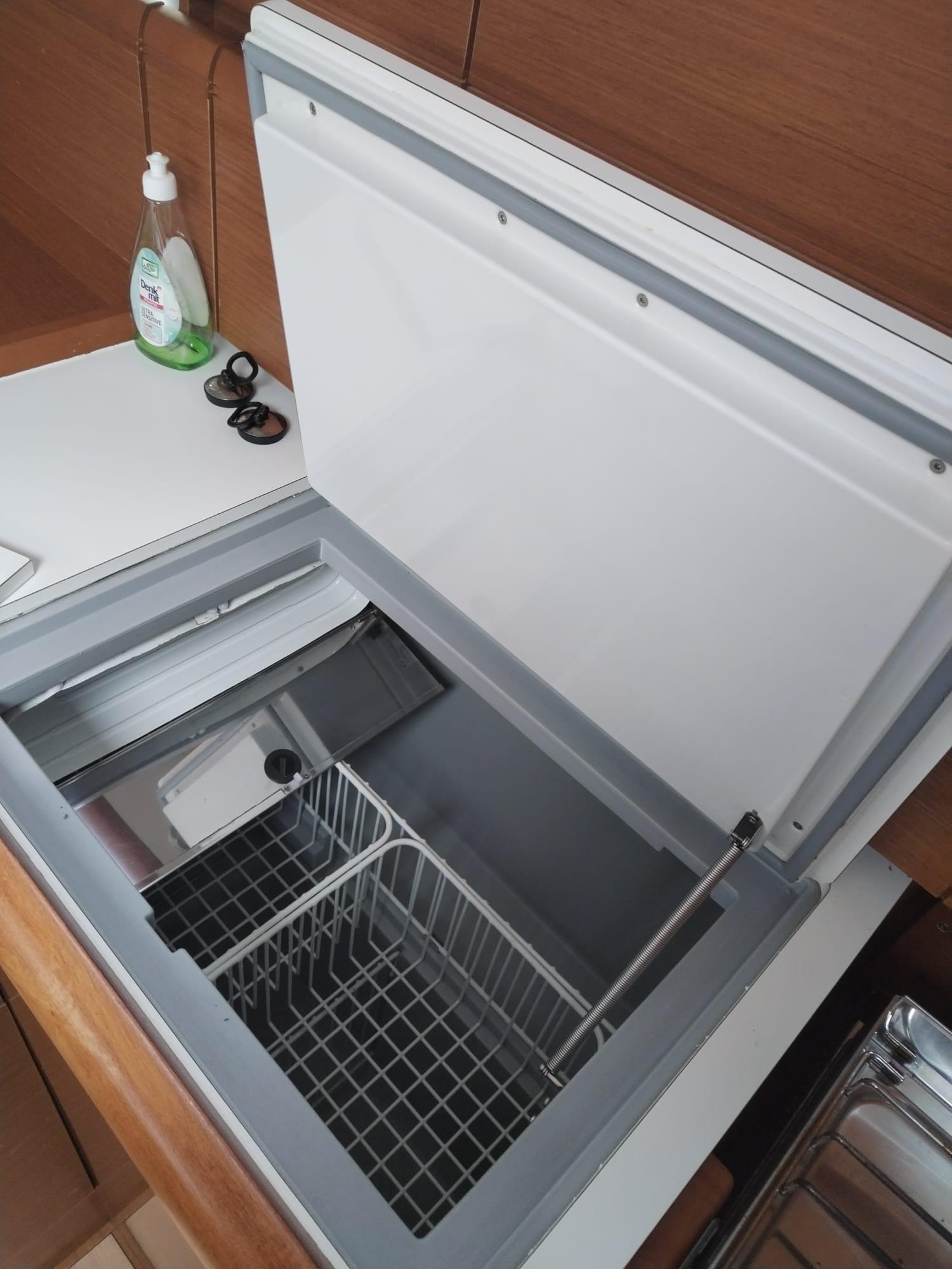 Sun Odyssey 389 - 2 cab., picture 14