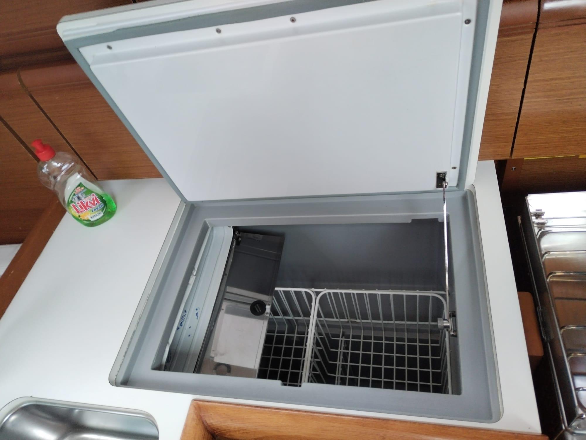 Sun Odyssey 389, picture 14